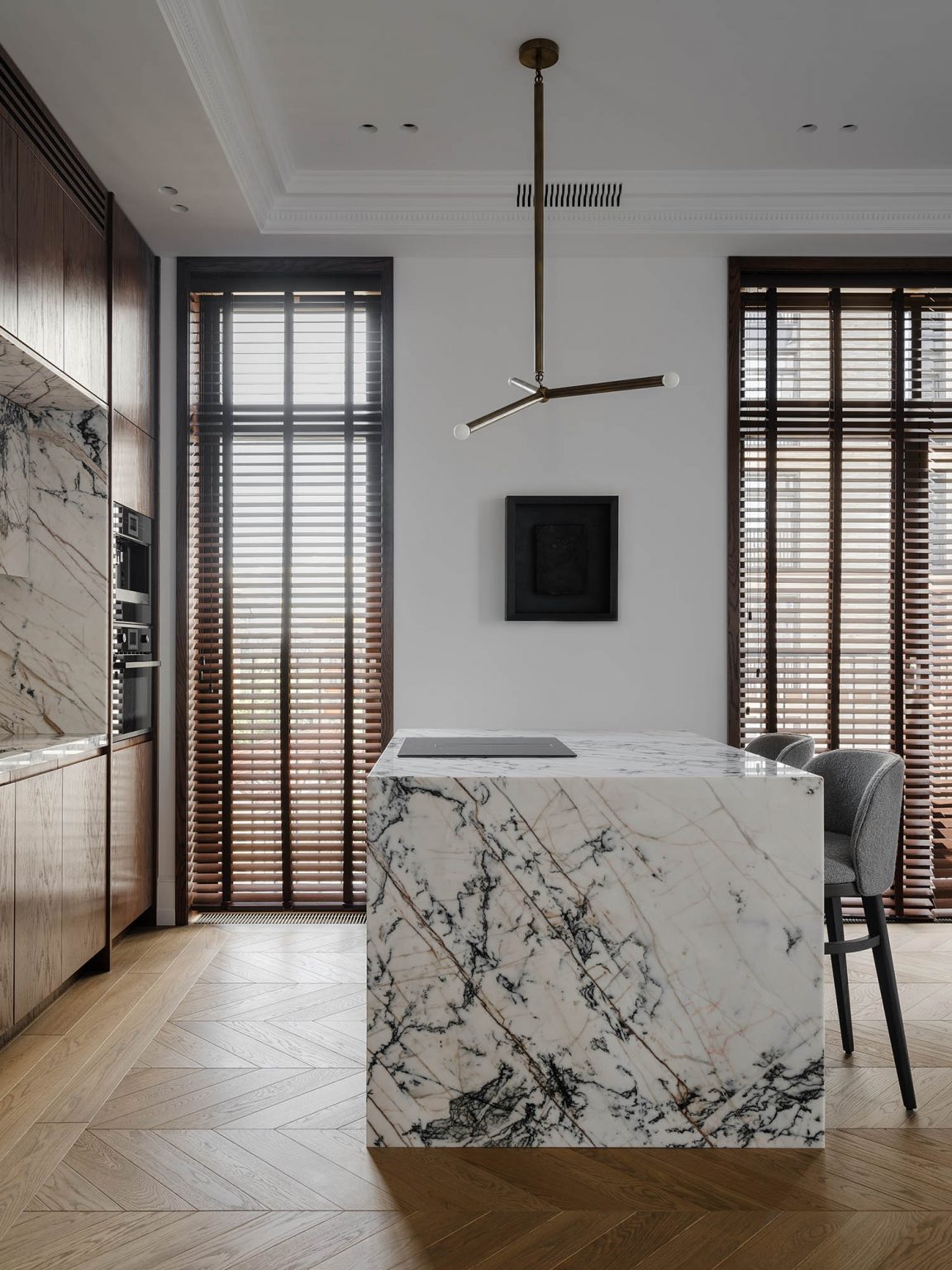 Un appartement familial design de 78m2 entre bois précieux et marbre