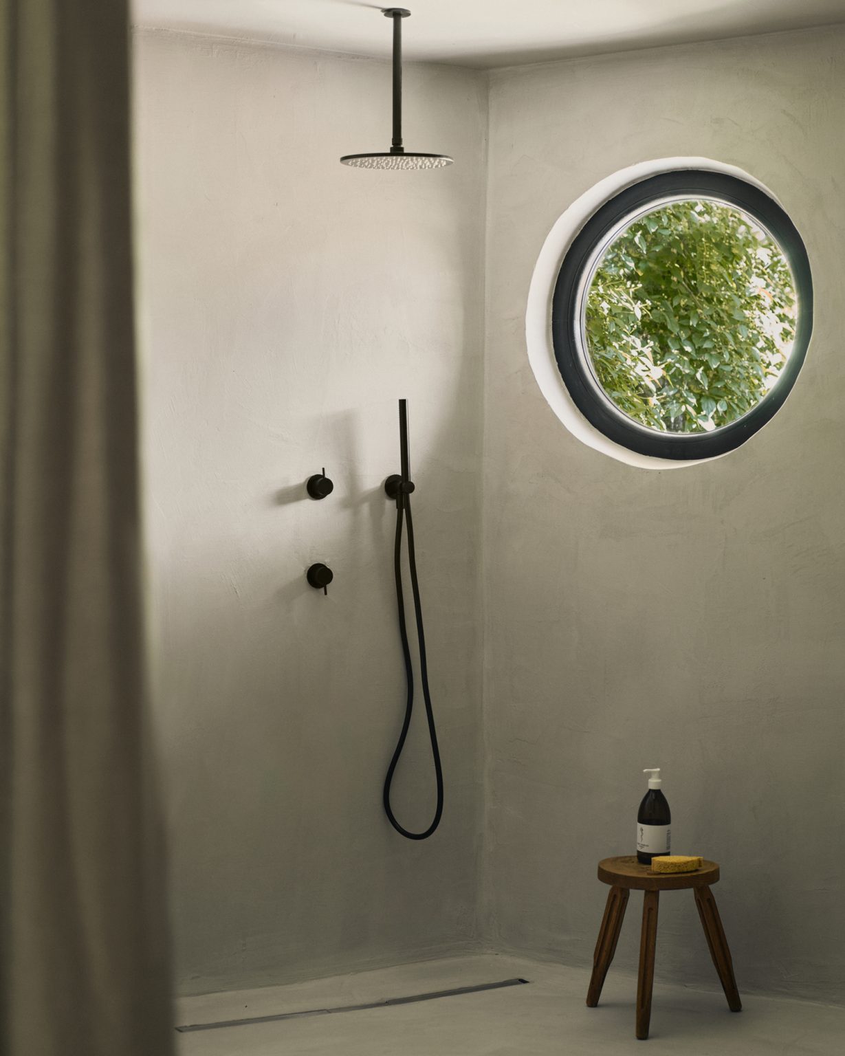 salle de bain minimaliste maison Autriche I-am-Escape