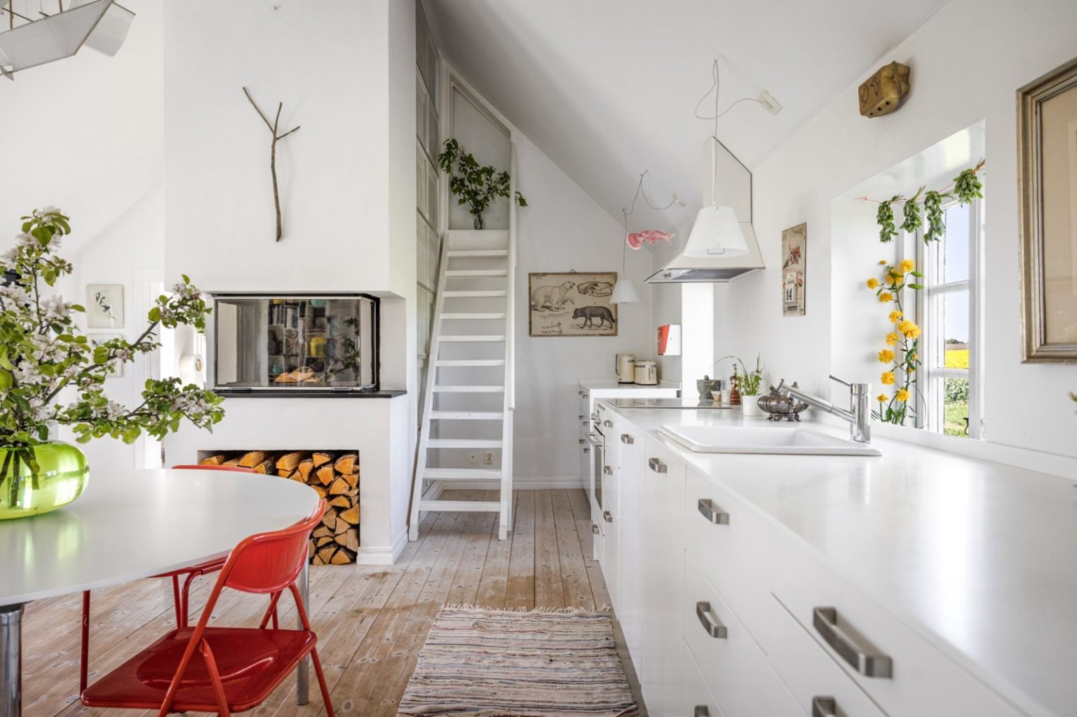 cuisine et salle à manger maison rénovée décoration style moderne