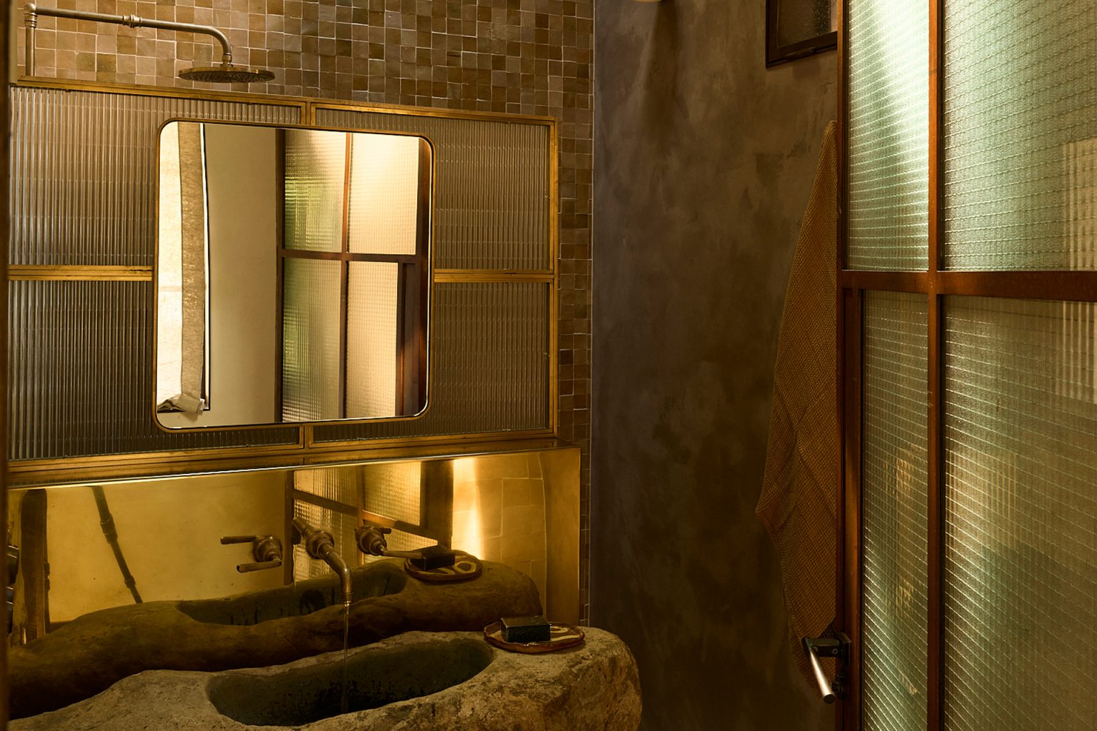 salle de bain décoration rustique chic Lo Scoglio