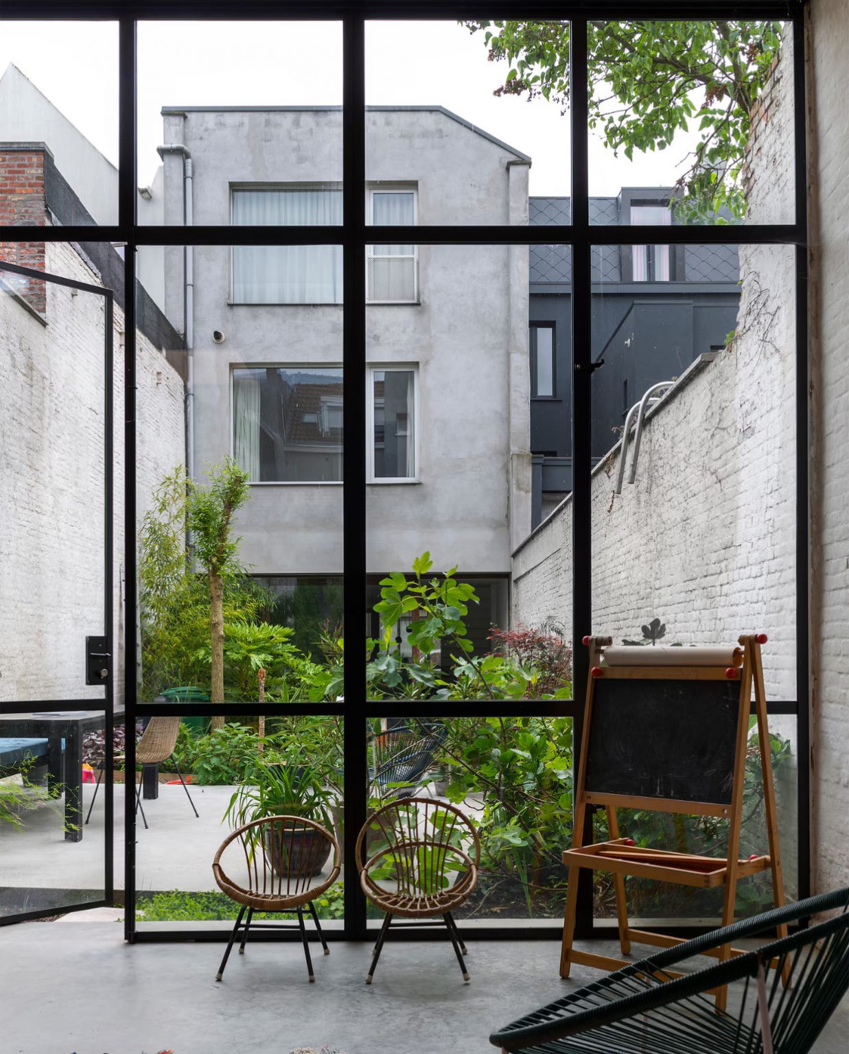 salon loft avec jardin décoration contemporaine