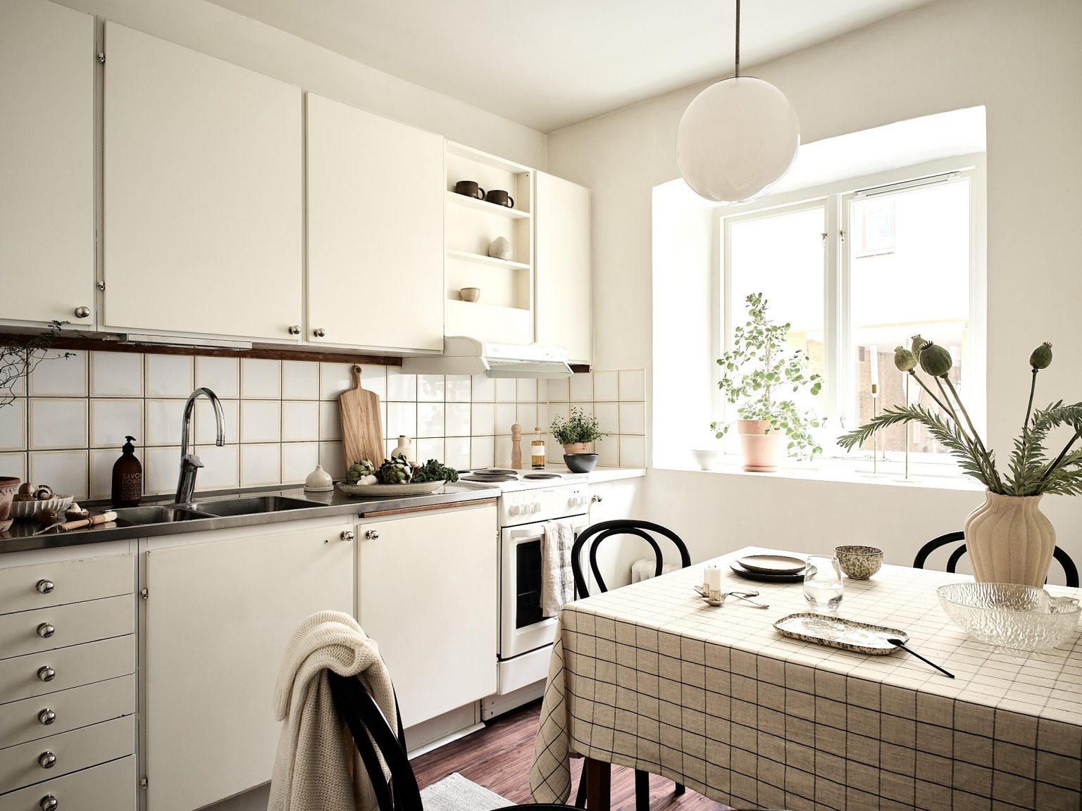 cuisine décoration scandinave beige studio 43m2