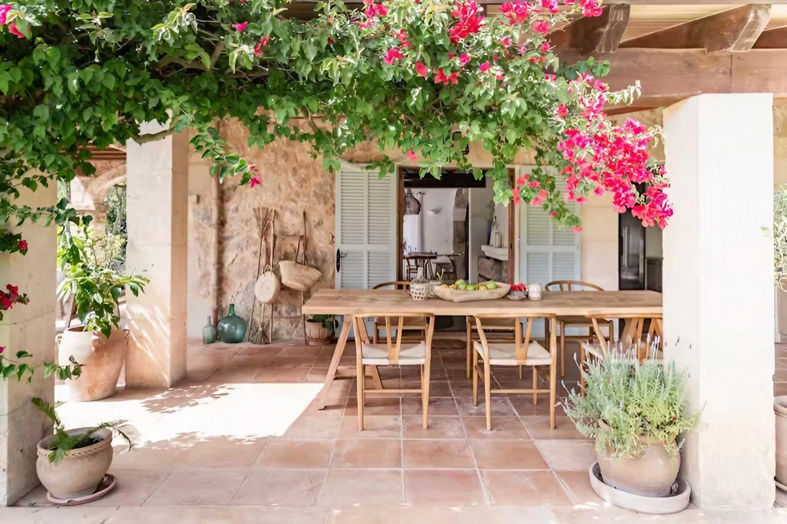 terrasse maison en pierres