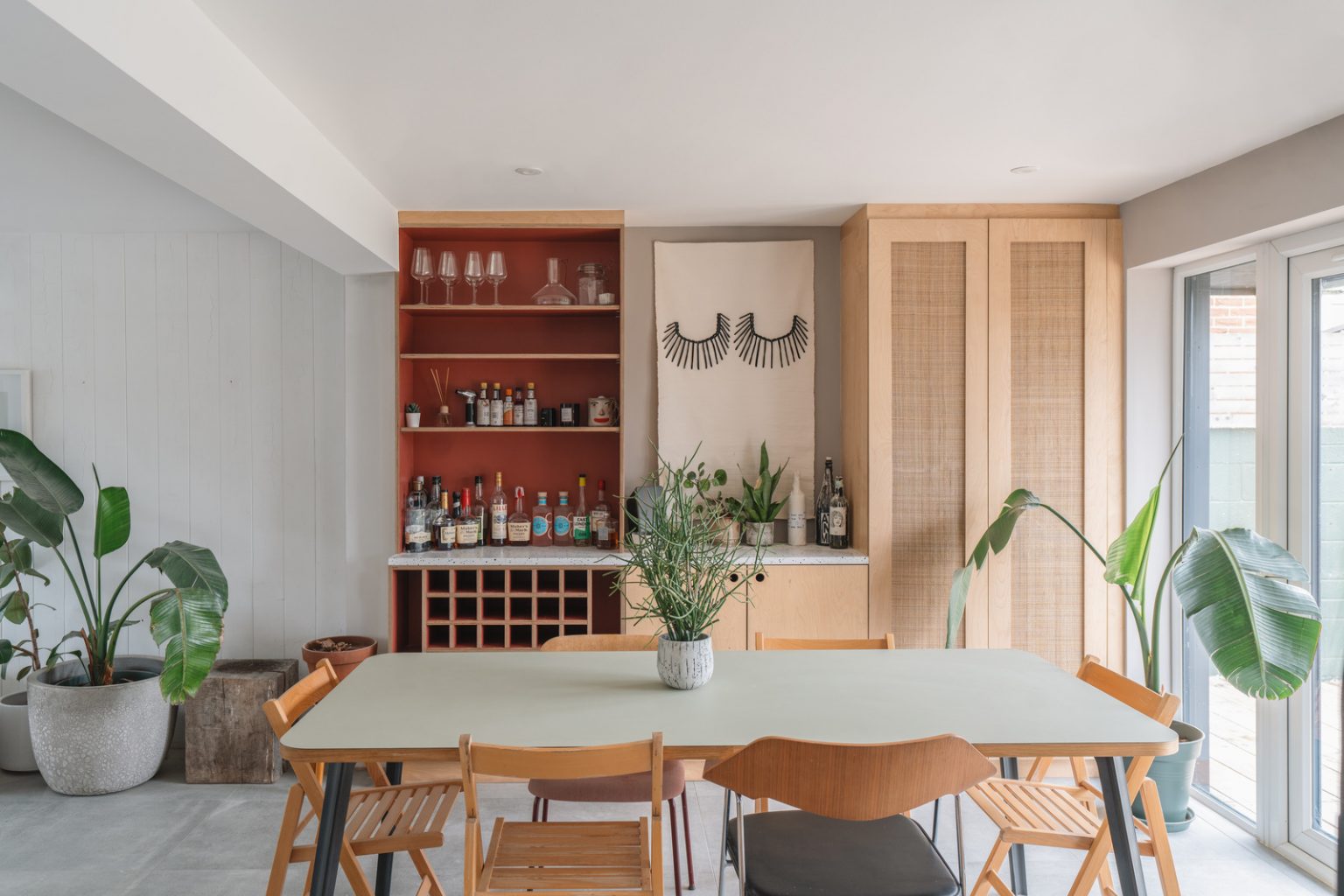 salle à manger maison en bois