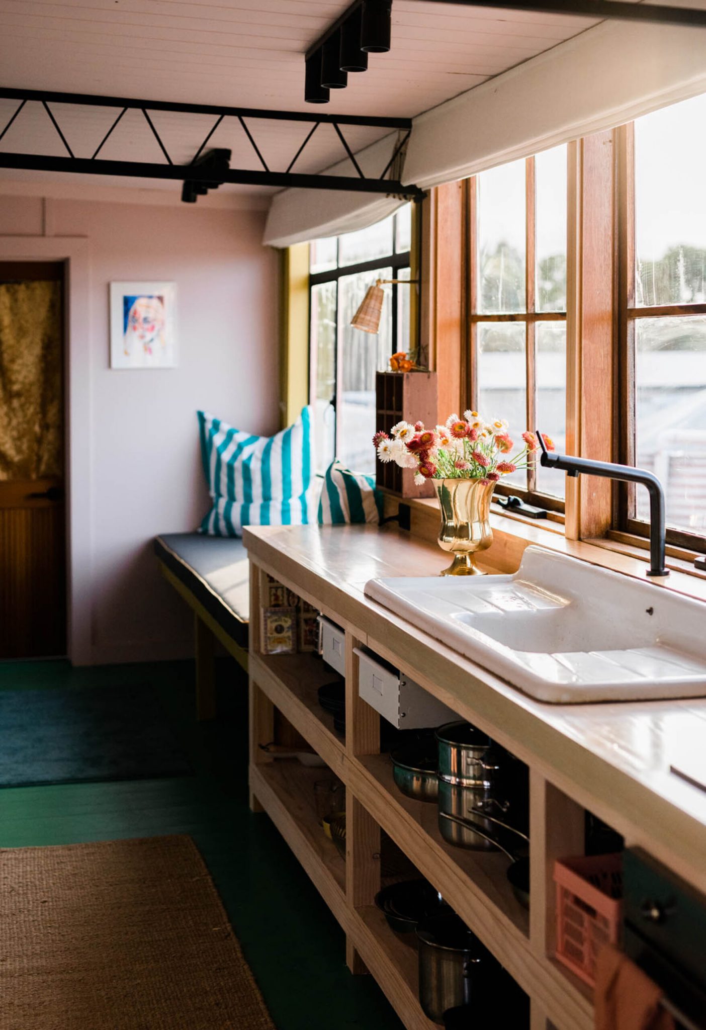 cuisine mur rose