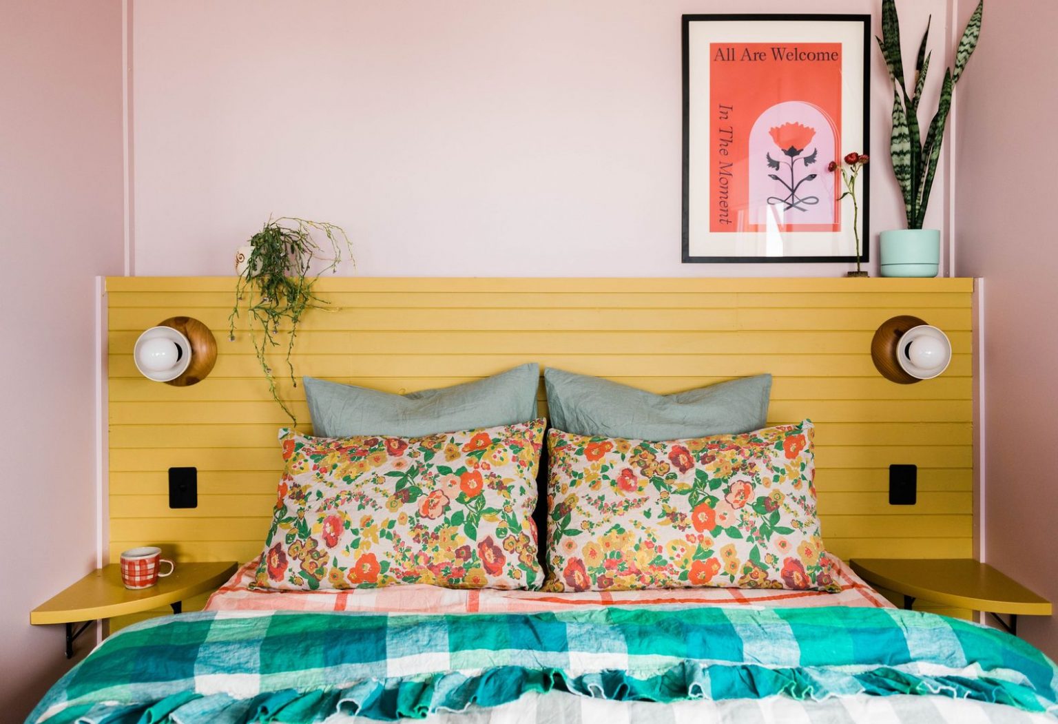 chambre décoration vintage et colorée maison de plage
