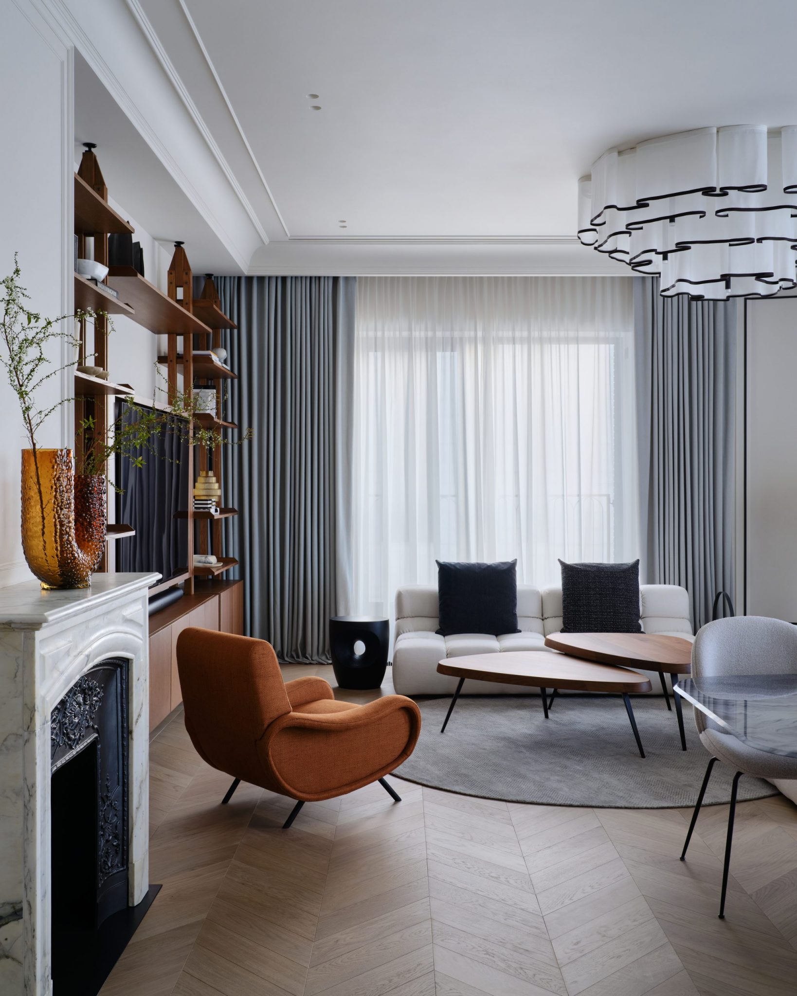 Un appartement contemporain pour des artistes et grands voyageurs