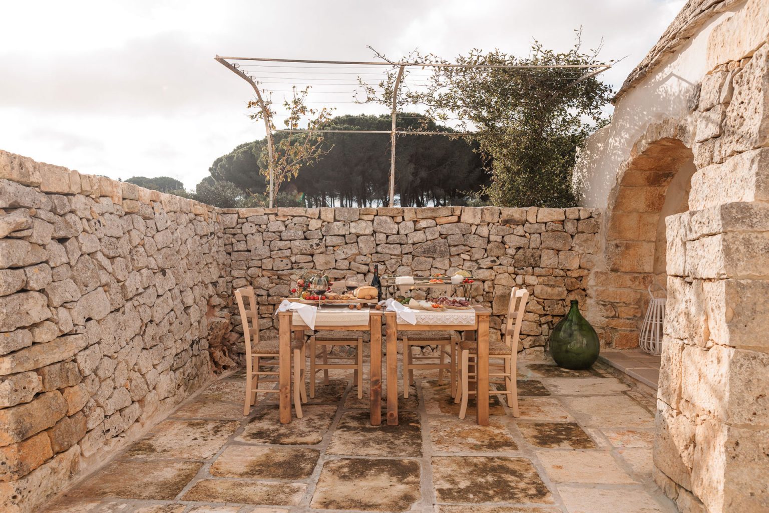 terrasse mur en pierres sèches Masseria Le Monache