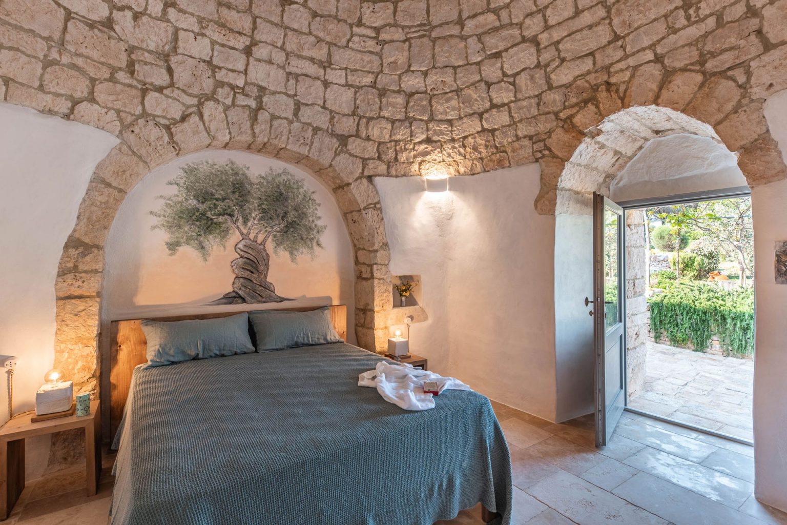 chambre voûtée trullo Pouilles Masseria Le Monache