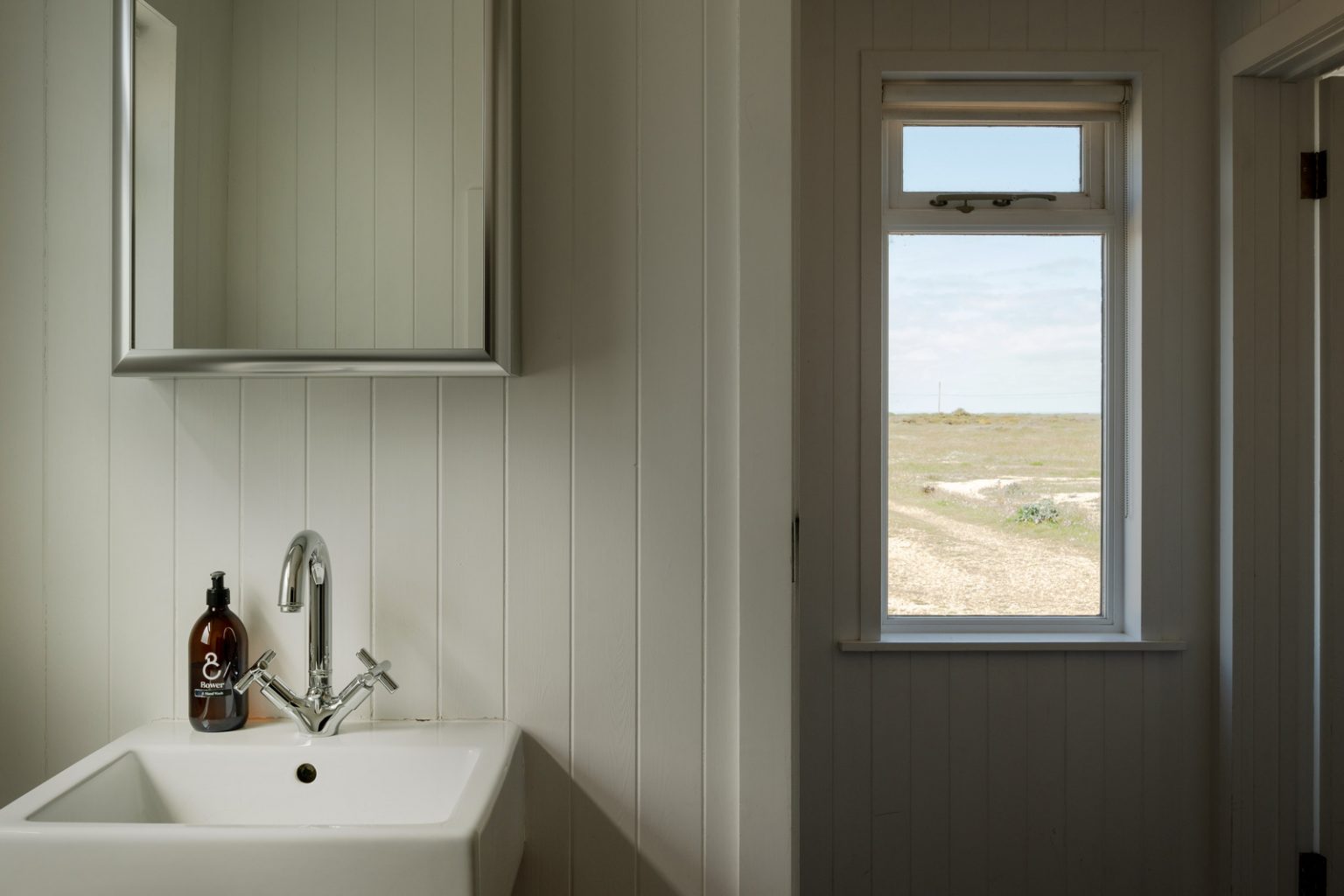 salle de bain bardage blanc