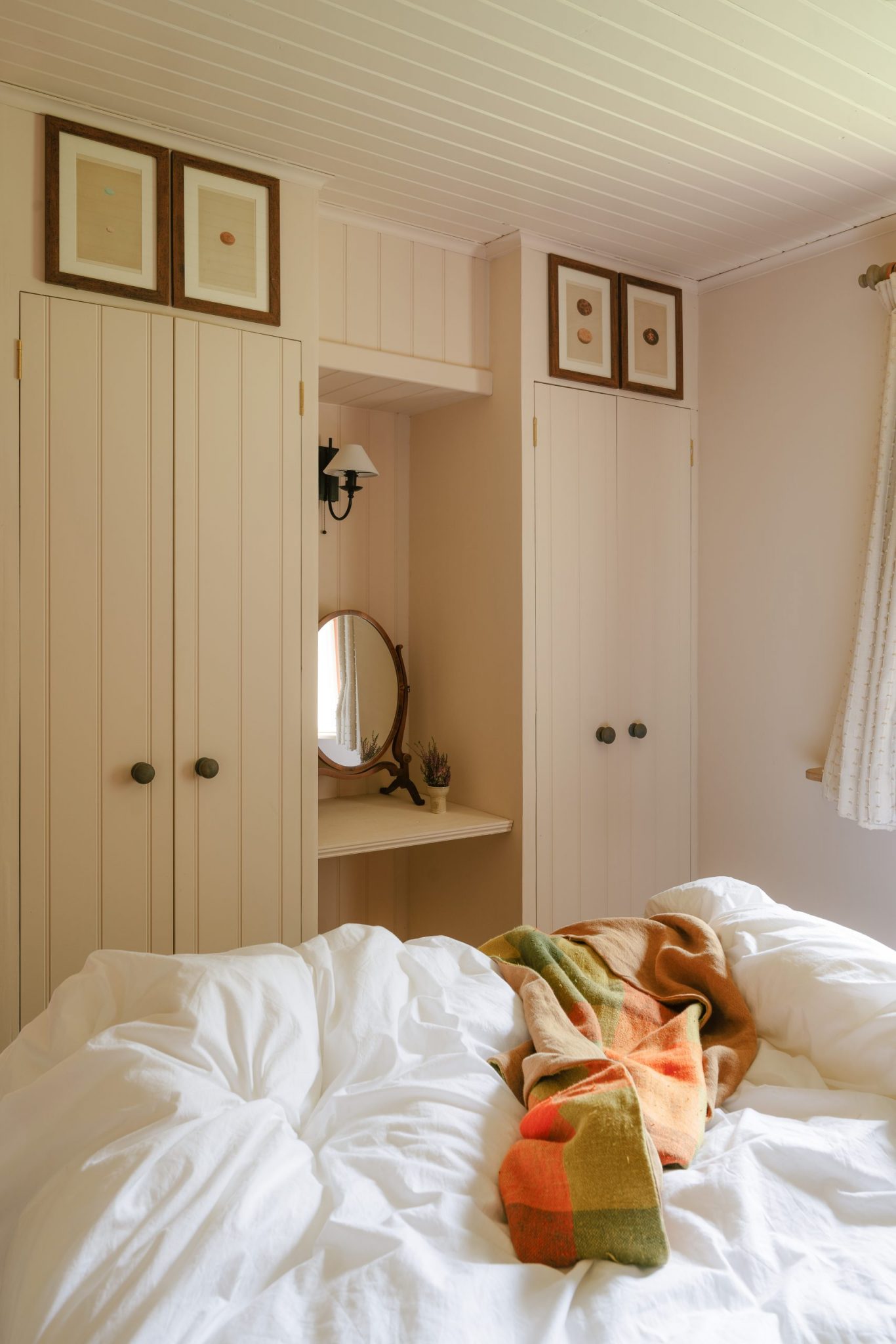 chambre maison en bois sur le loch Sunart