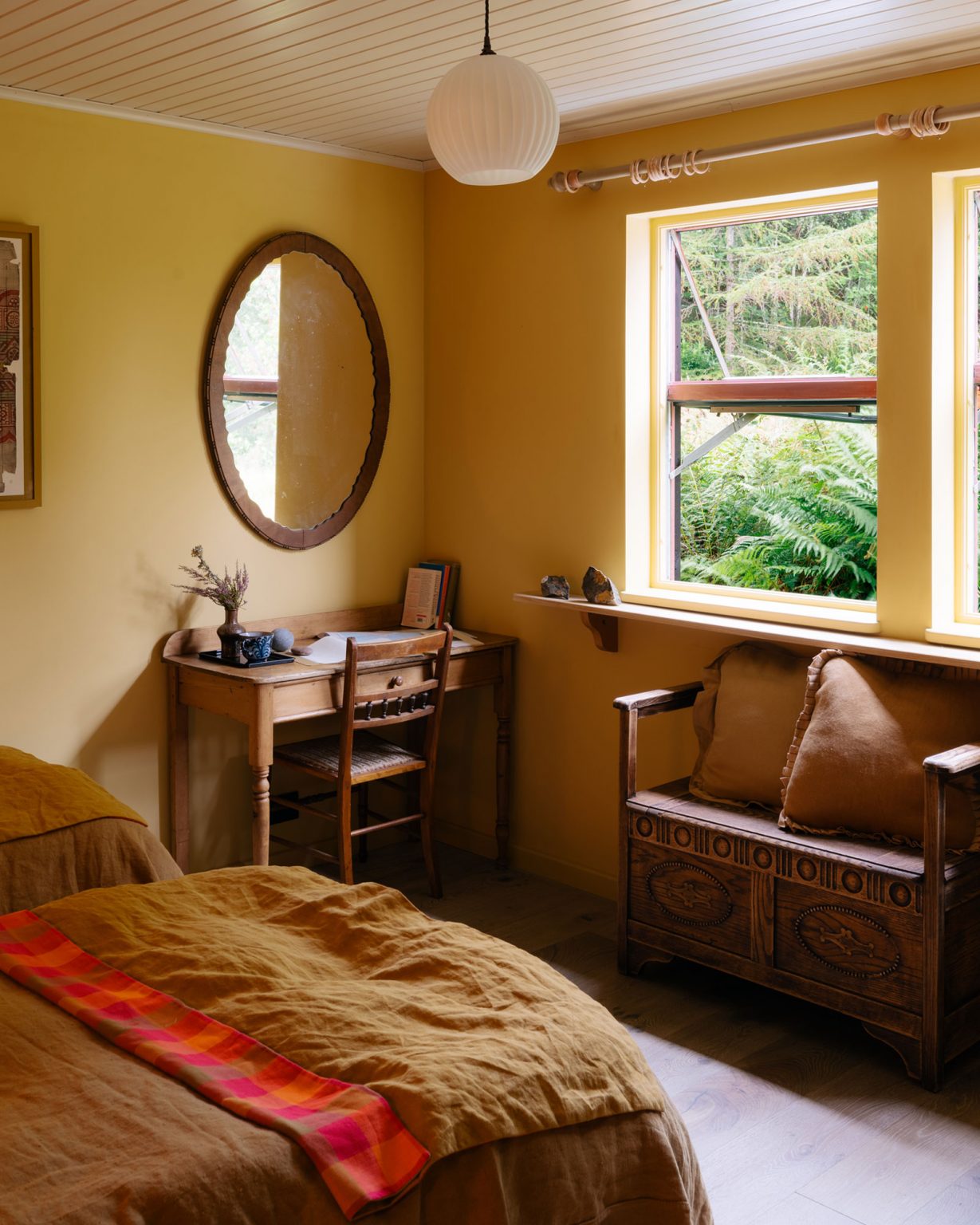 chambre maison en bois sur le loch Sunart