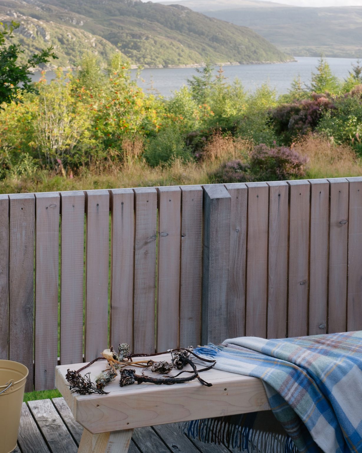 terrasse maison en bois sur le loch Sunart