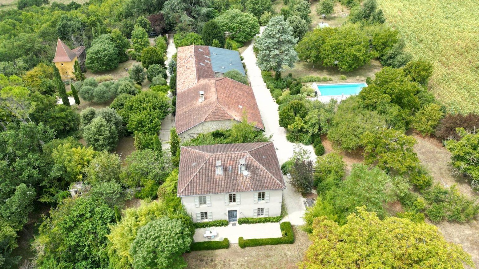 maison ancienne en pierres Gers