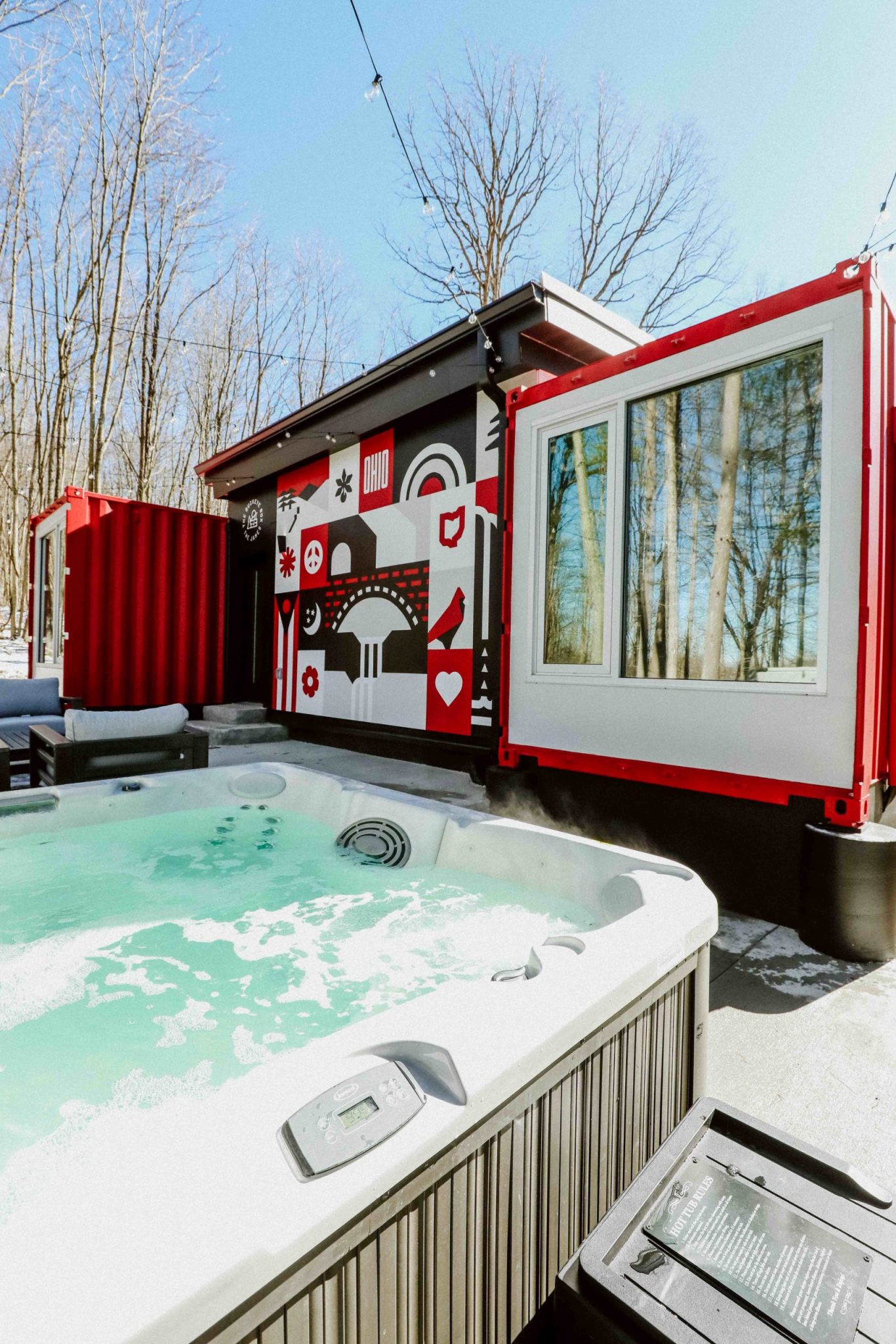 maison container avec jacuzzi