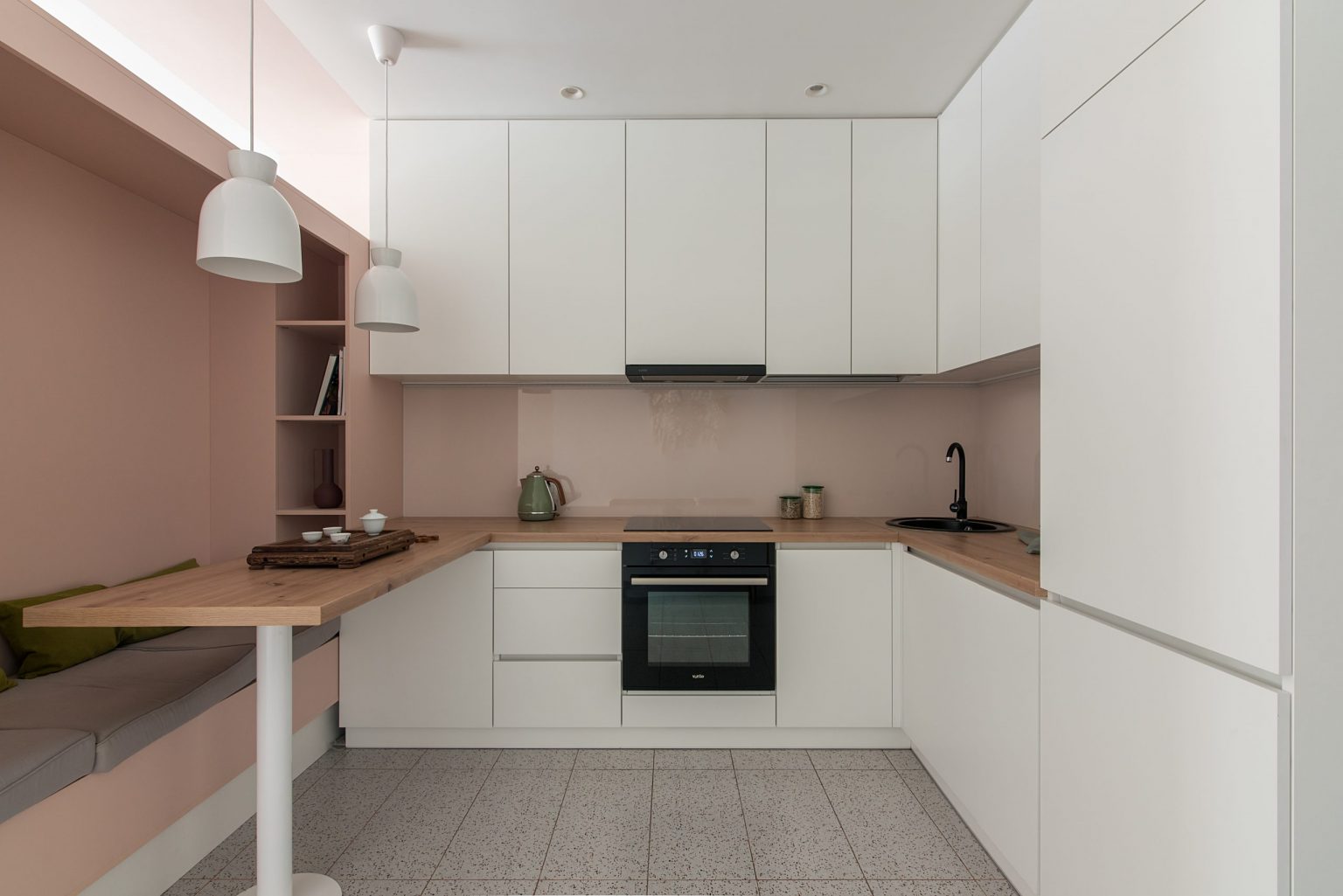 cuisine blanche et terracotta petit appartement 38m2