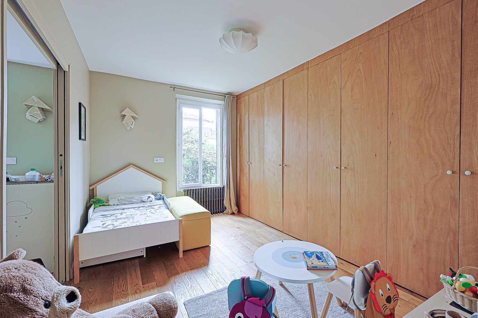 chambre enfant avec placard