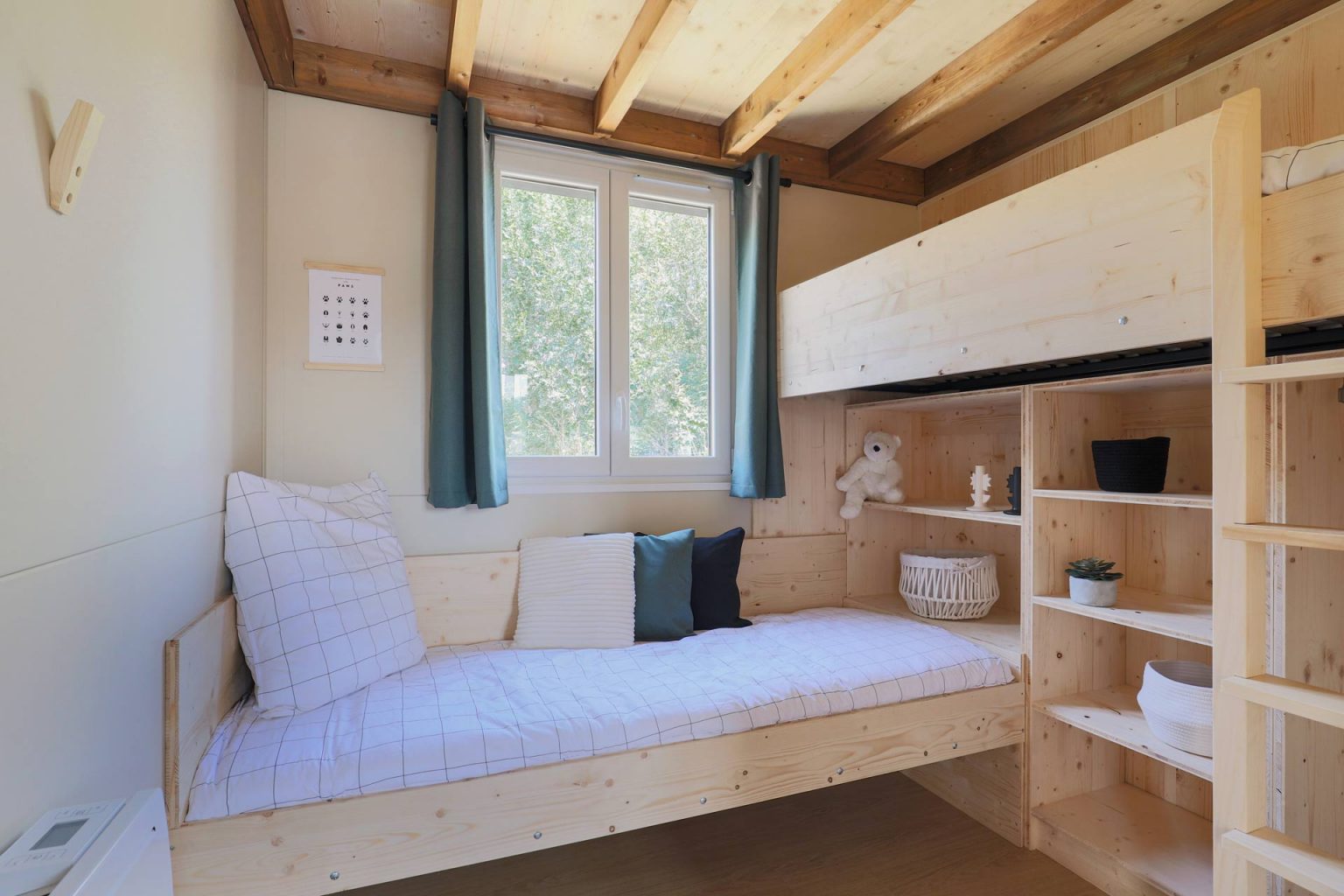 chambre enfant petite maison française en bois 30m2 Northland Hekipia