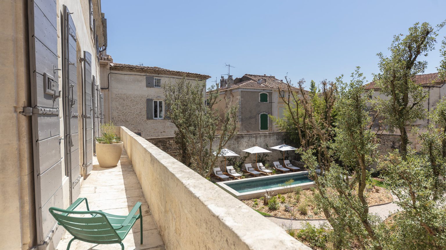 jardin avec piscine maison Provence