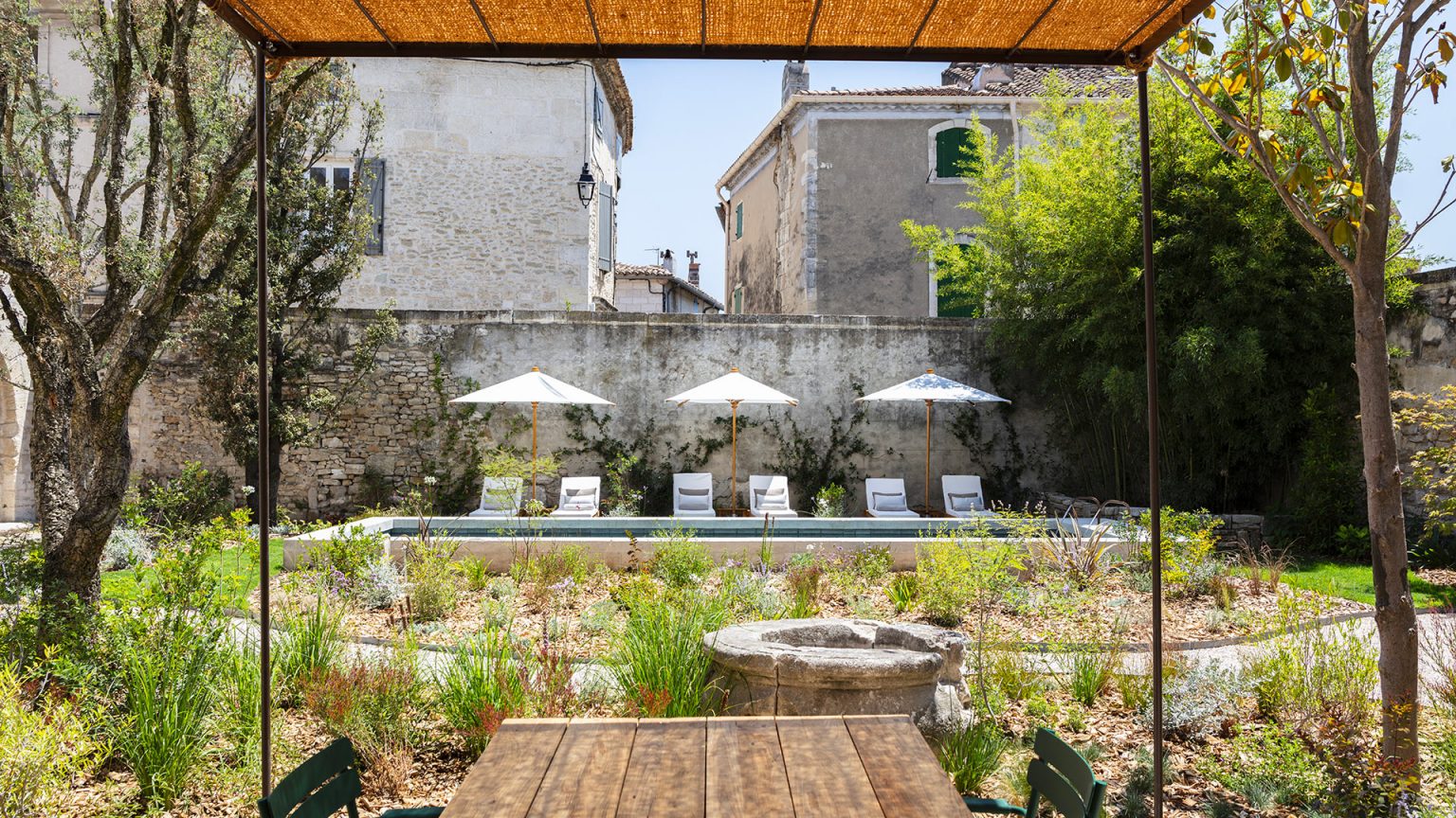 jardin avec piscine maison Provence