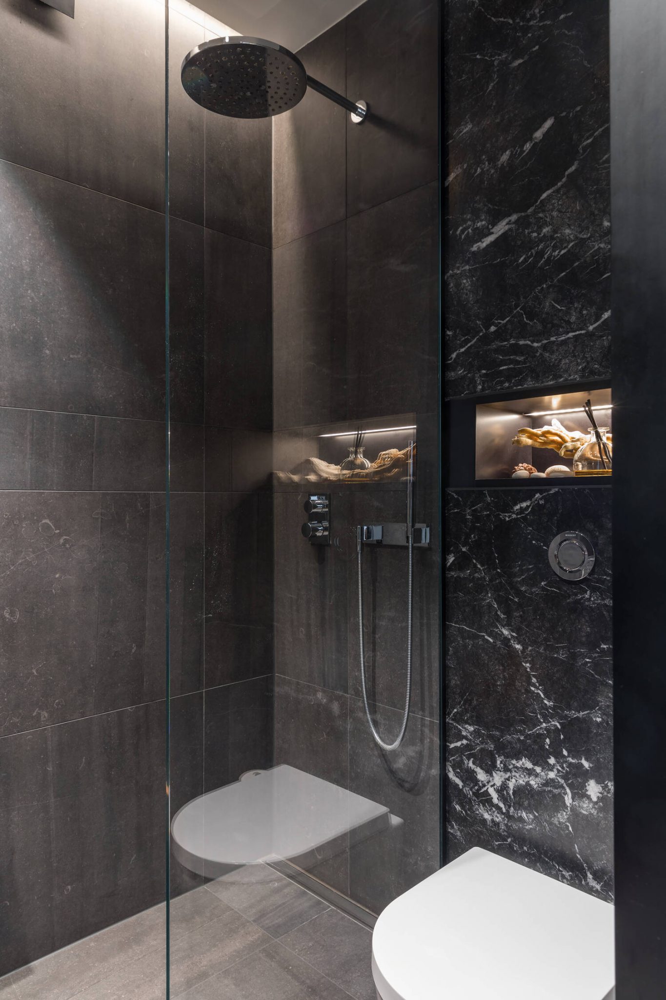 salle de bain gris anthracite 