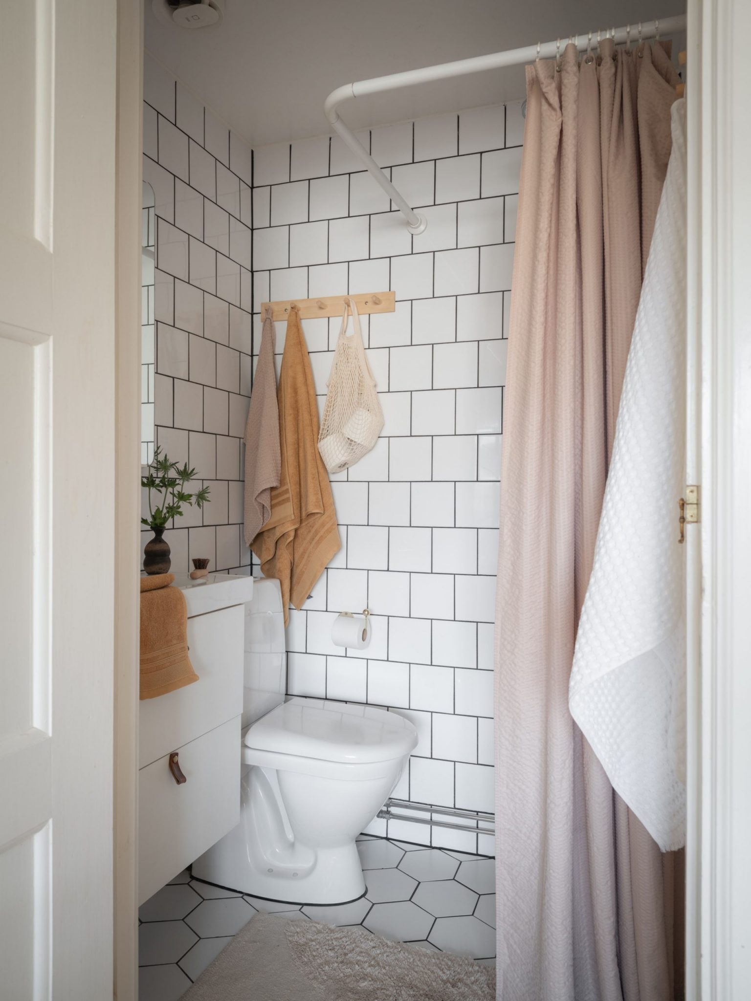 salle de bain blanche