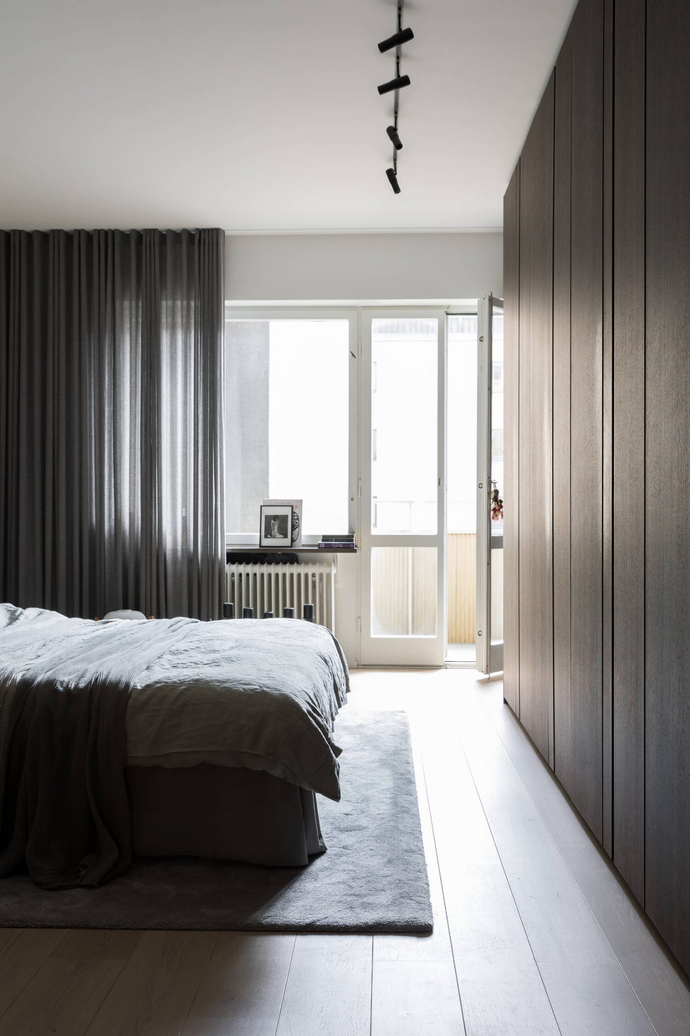 chambre avec dressing noyer