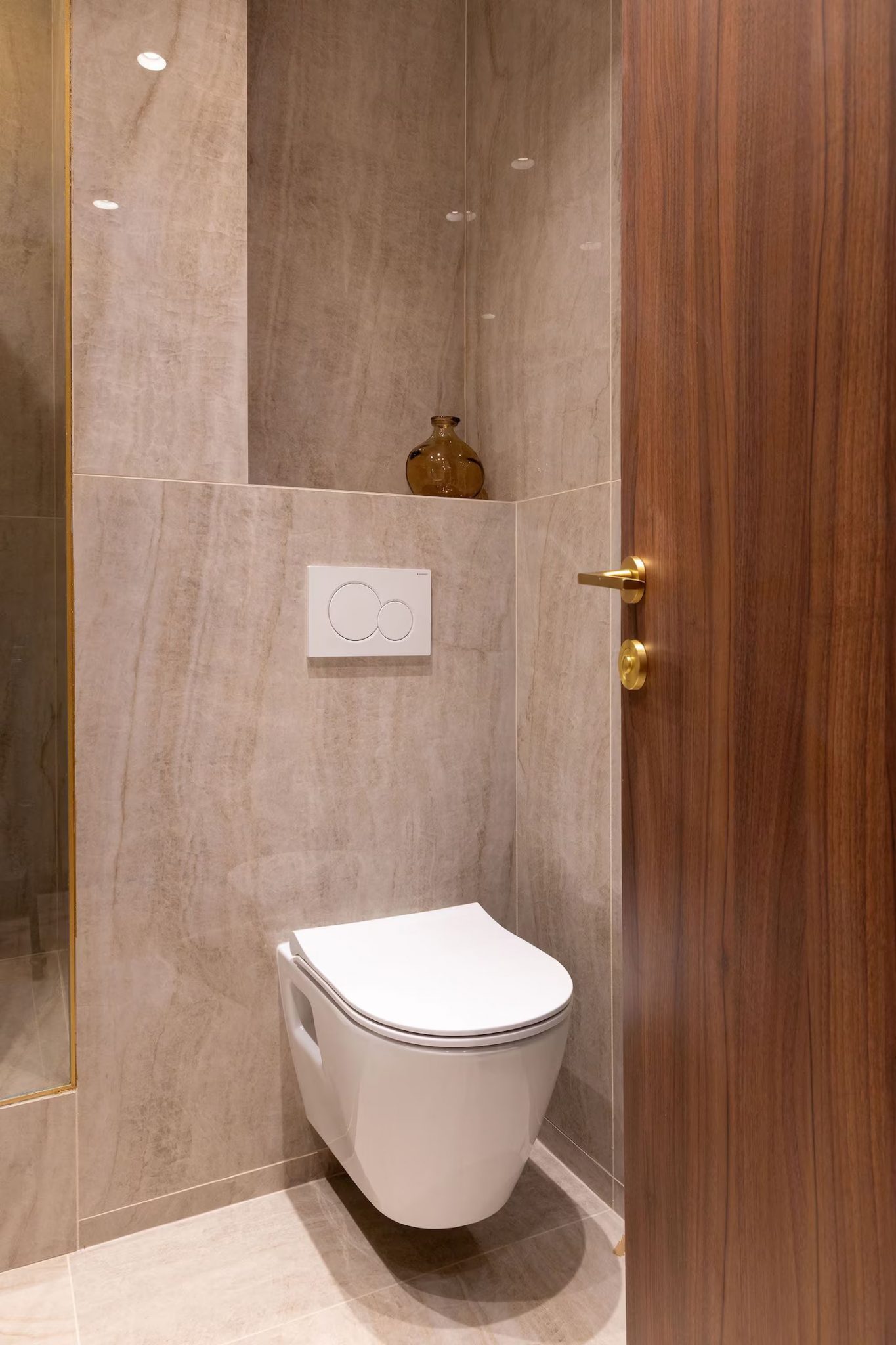 toilettes design marbre beige