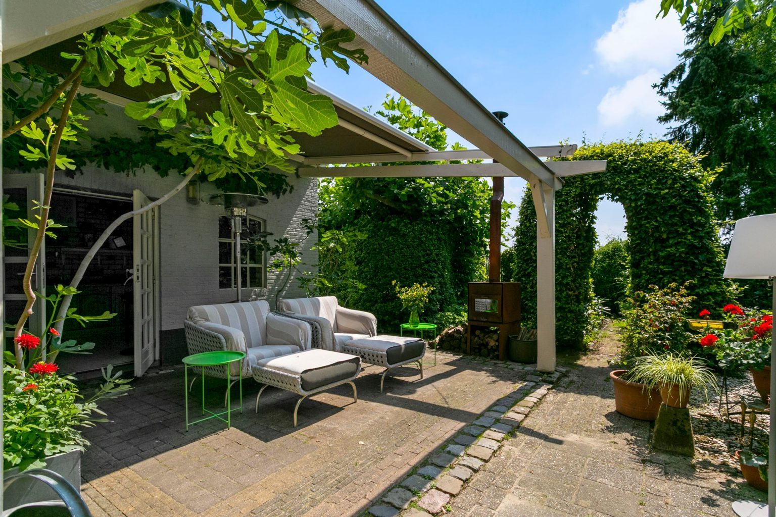 terrasse avec pergola bois