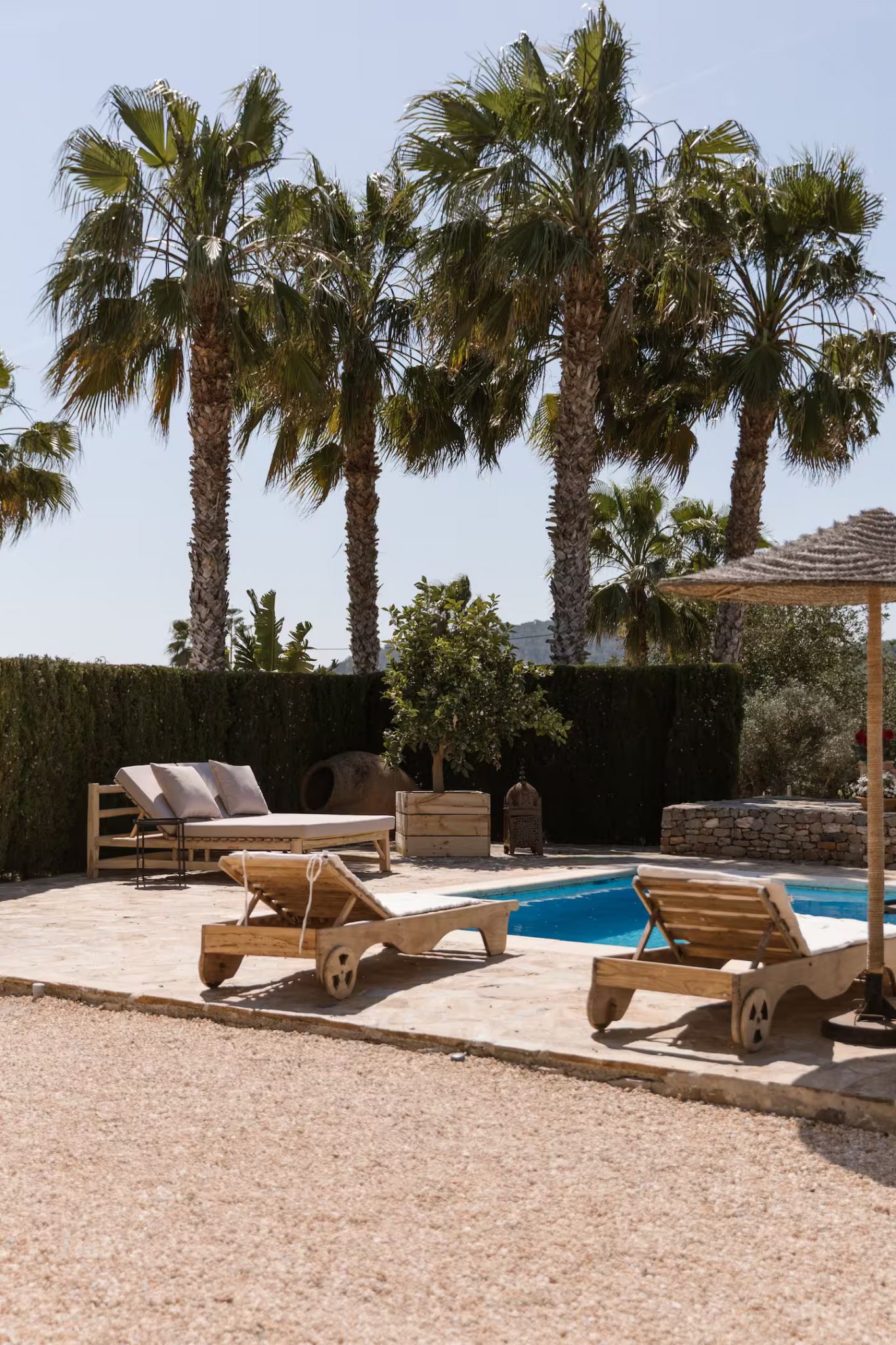 jardin avec piscine maison Ibiza