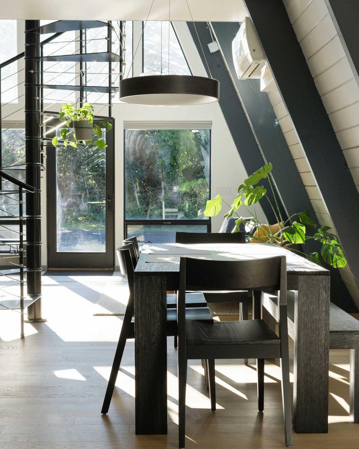 salle à manger décoration contemporaine maison A-Frame