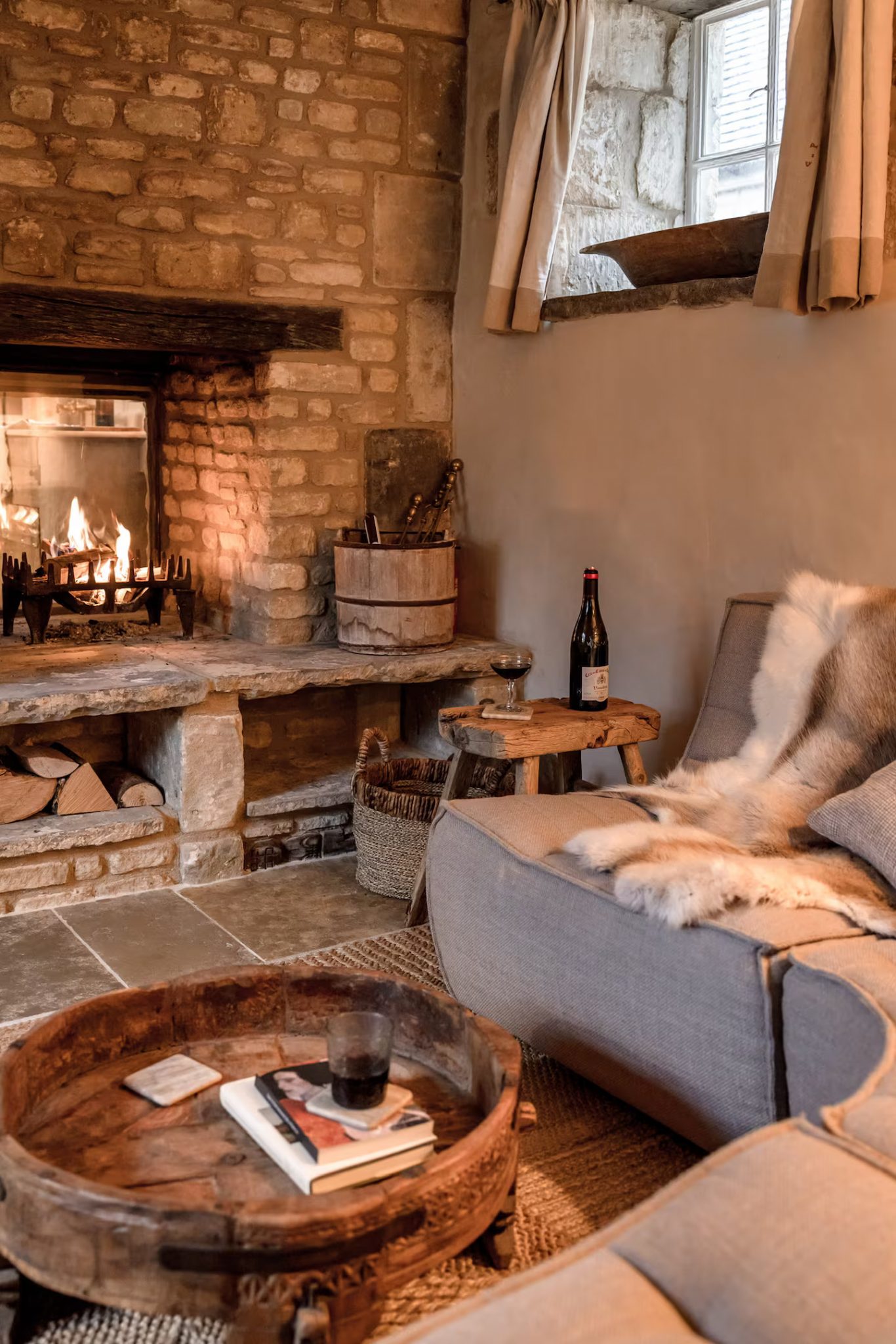 salon avec poutres maison en pierres cottage Cotswolds Angleterre Hoo Cottage