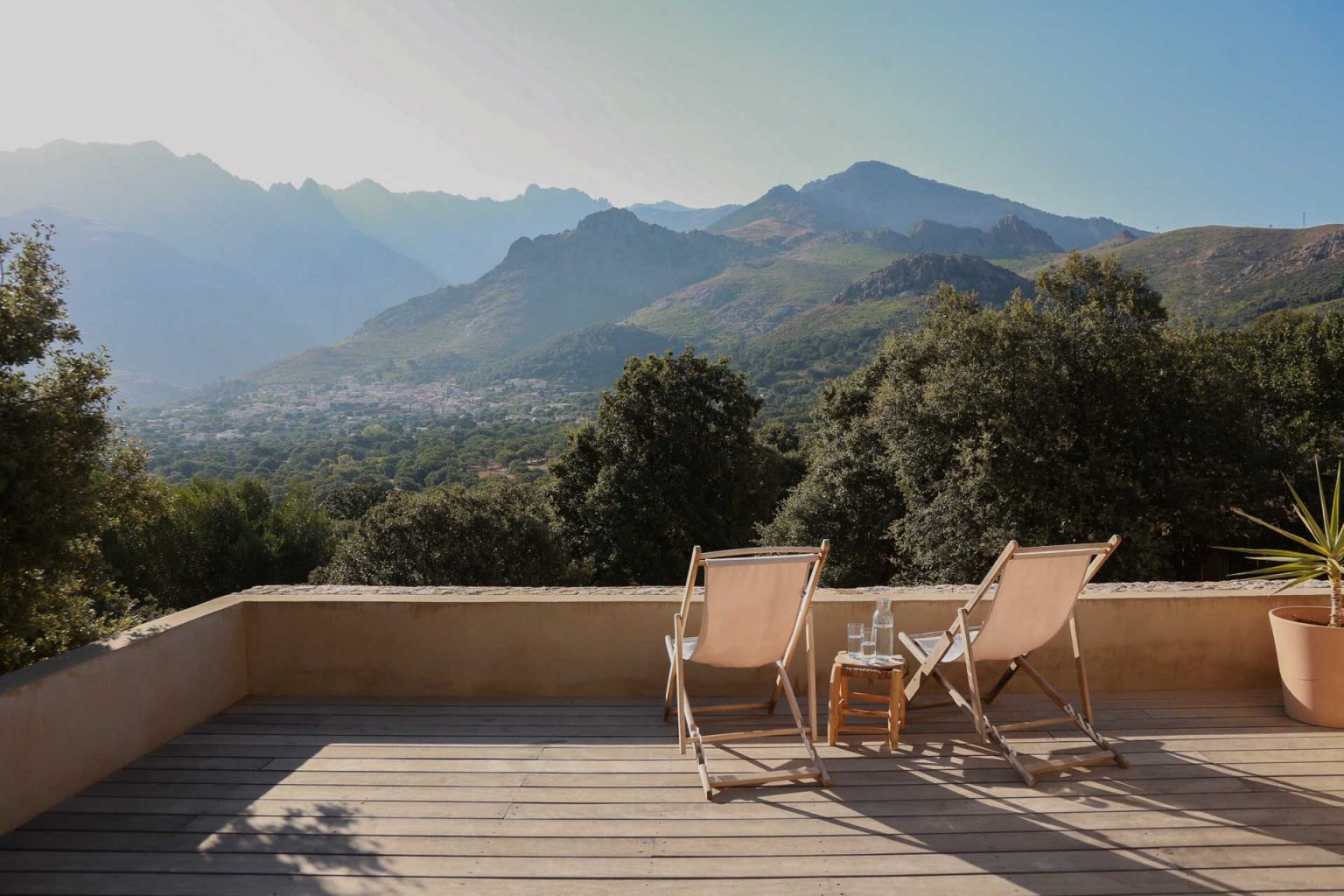 terrasse sur le toit maison Corse