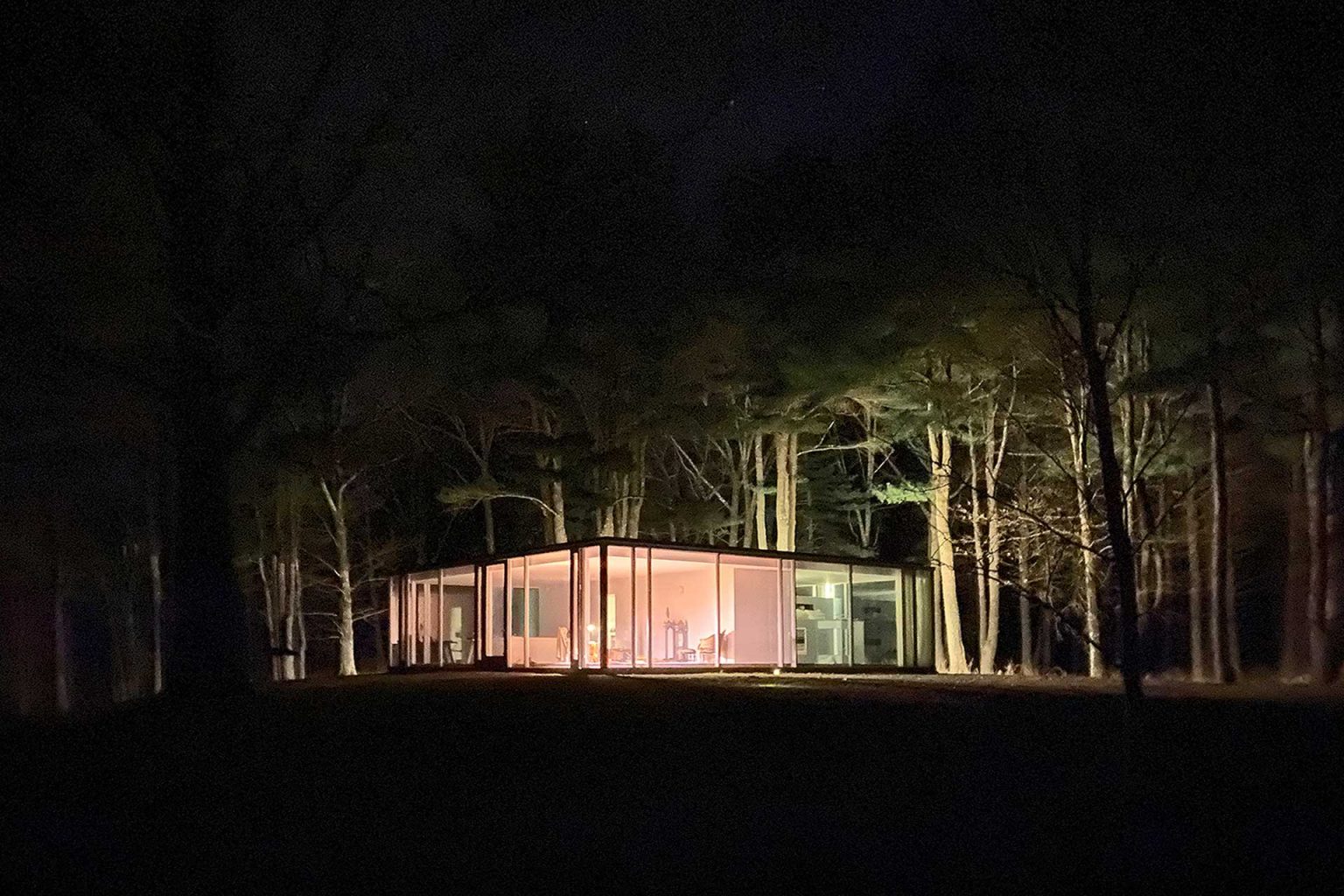 petite maison architecte en verre vue nuit