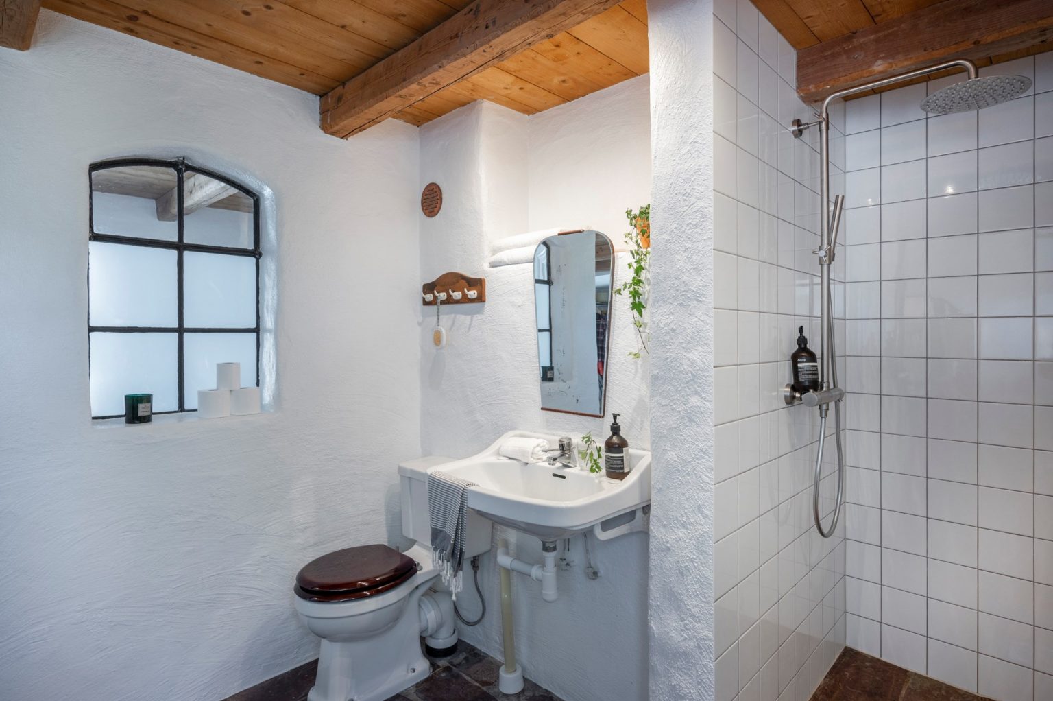 salle de bain vintage et rustique