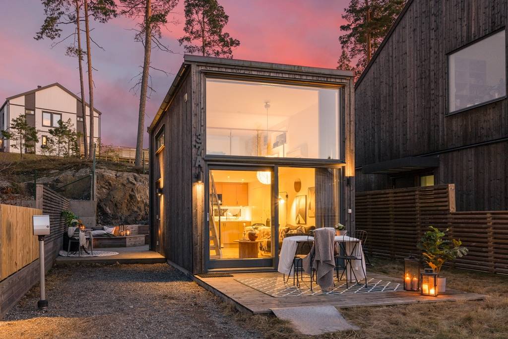 Une petite maison studio de 33m2 avec une chambre en mezzanine