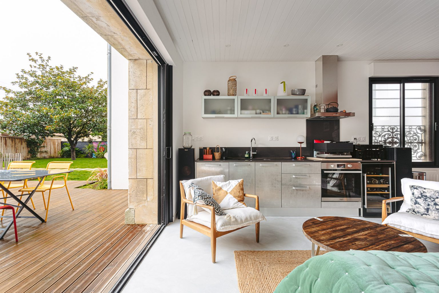 maison d'ami décoration contemporaine photo: © Espaces Atypiques La Rochelle