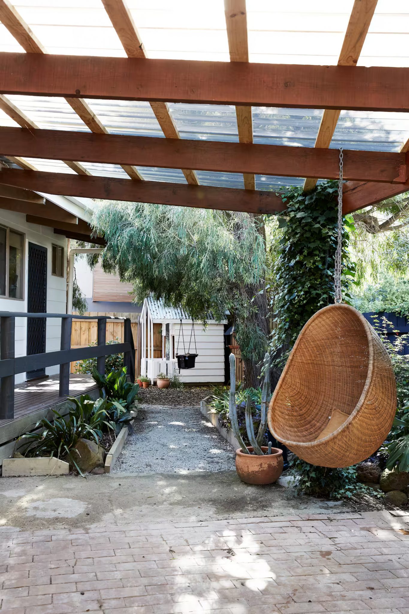 terrasse avec pergola bois The Hideway Shack