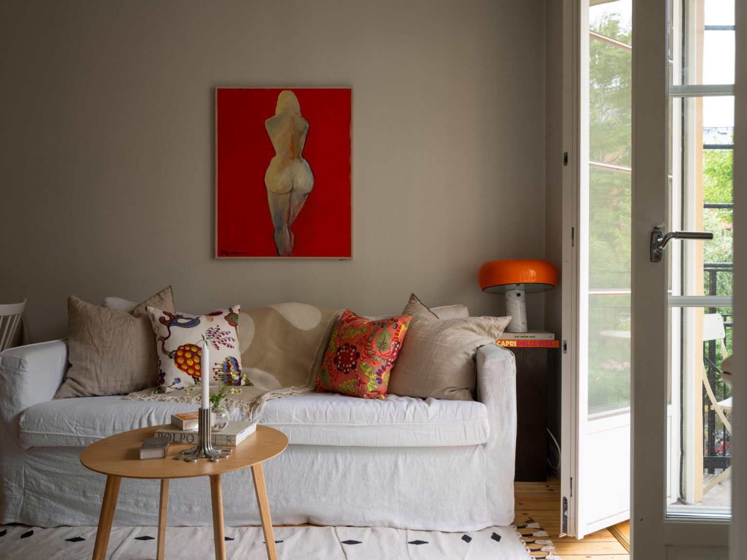 salon avec balcon studio 27m2