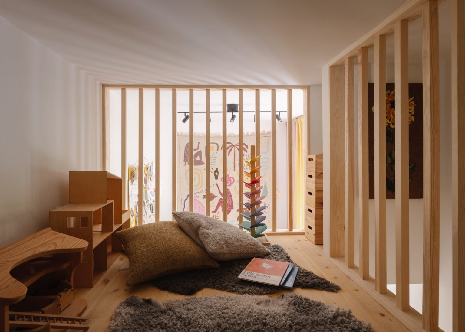 salle de jeux sur mezzanine chambre enfant
