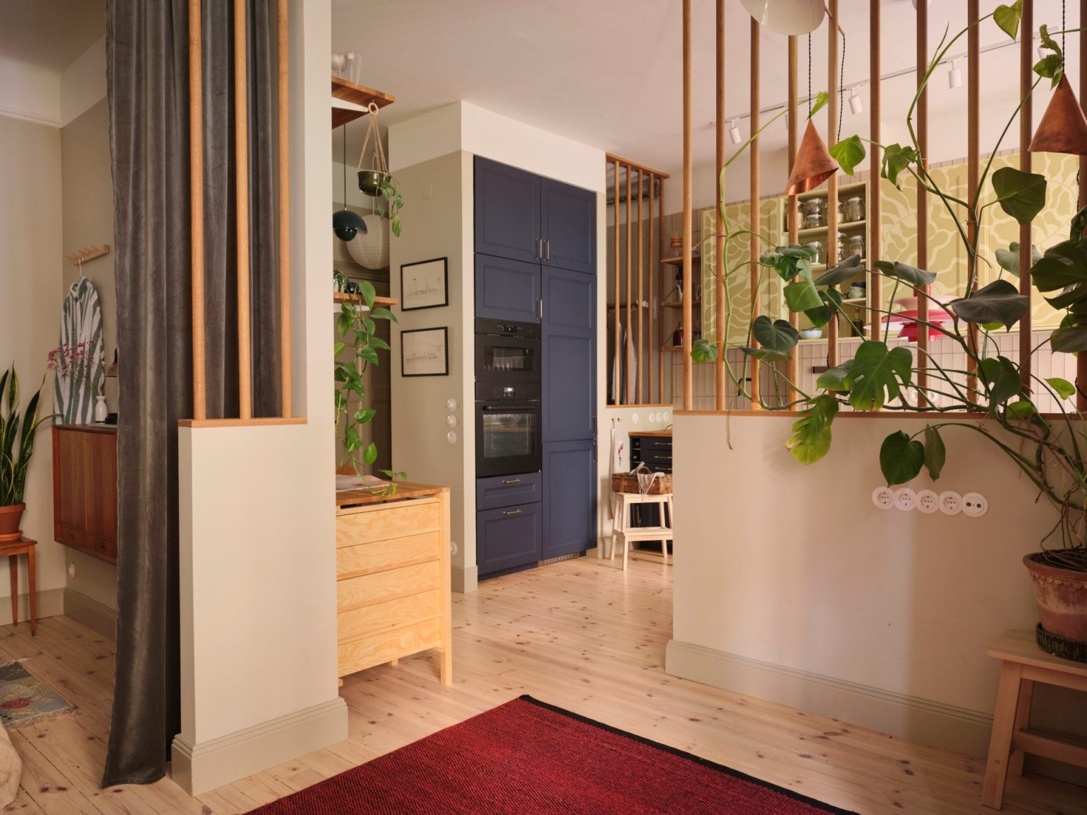 salon et cuisine décoration colorée appartement 41m2