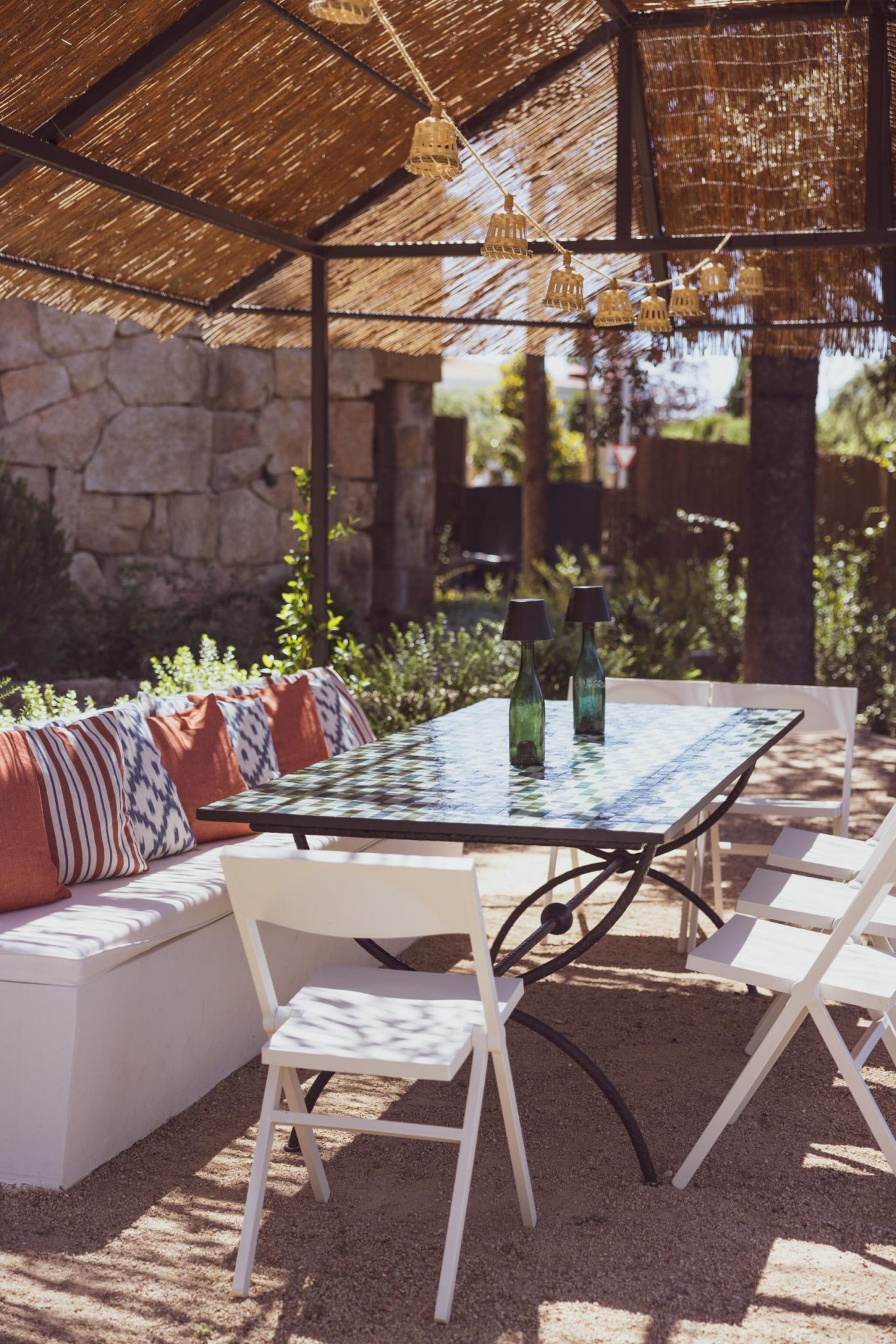 terrasse avec pergola maison rénovée Madrid