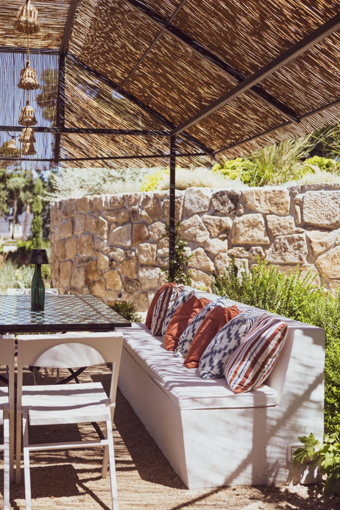 terrasse avec pergola maison rénovée Madrid
