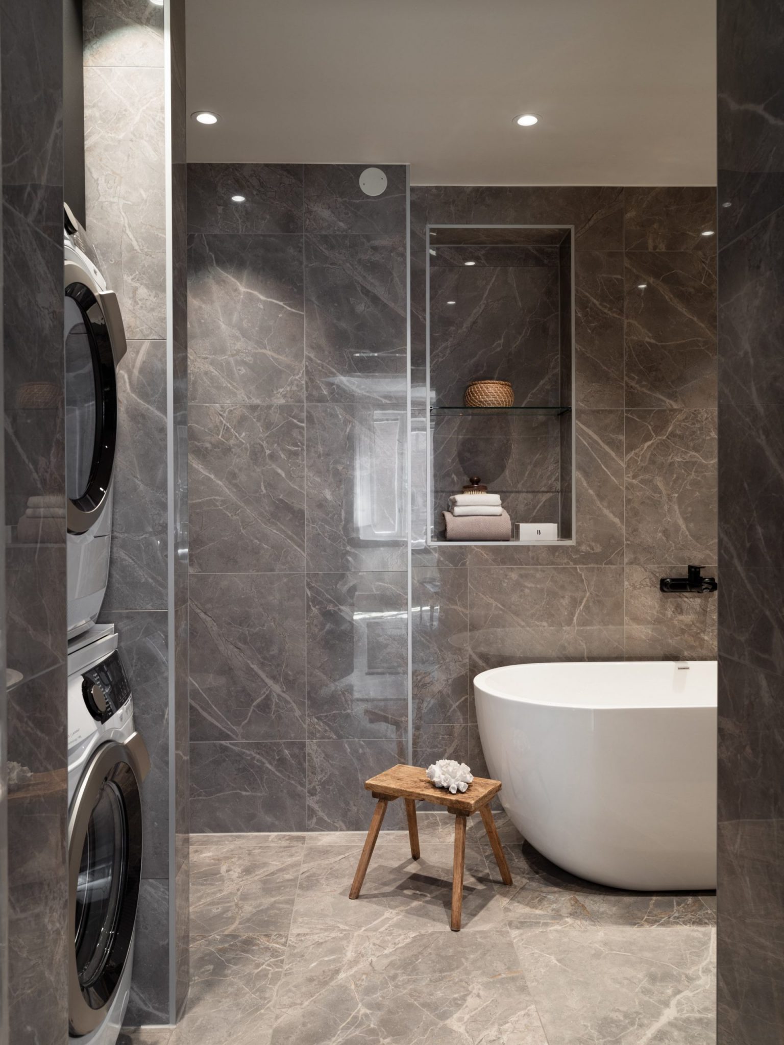 salle de bain design marbre gris