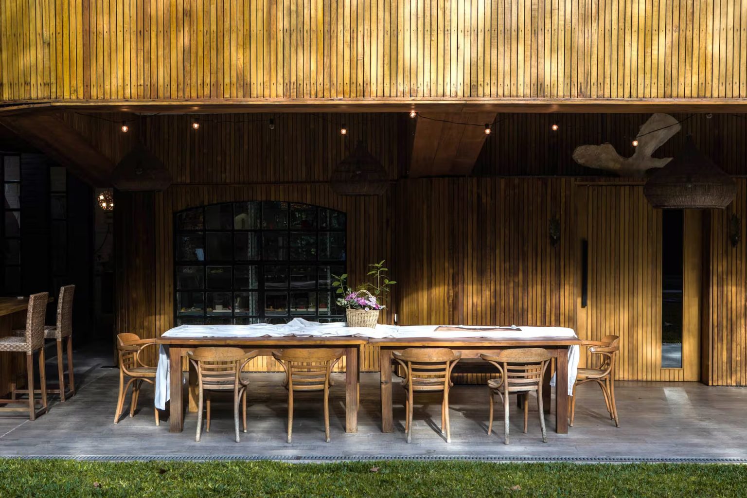 terrasse maison béton et bois