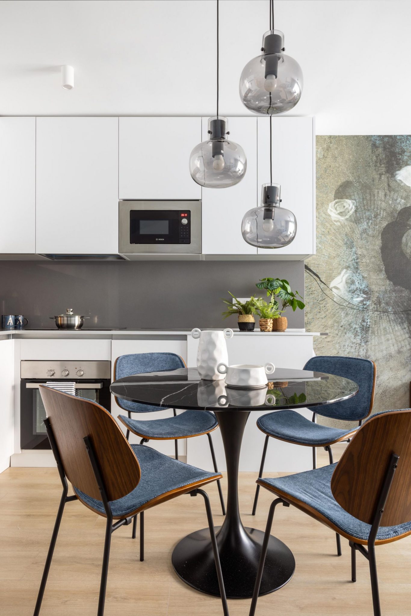 cuisine ouverte et salle à manger décoration contemporaine