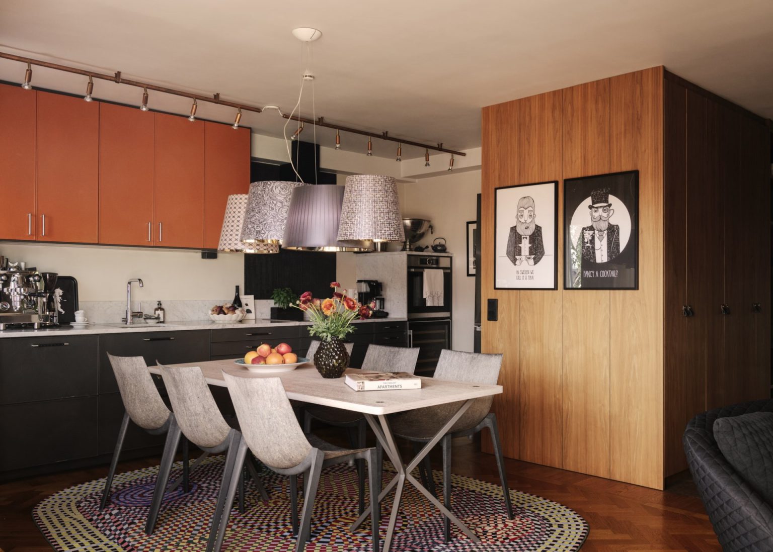 cuisine et salle à manger studio 42m2 avec alcôve décoration design bois et gris