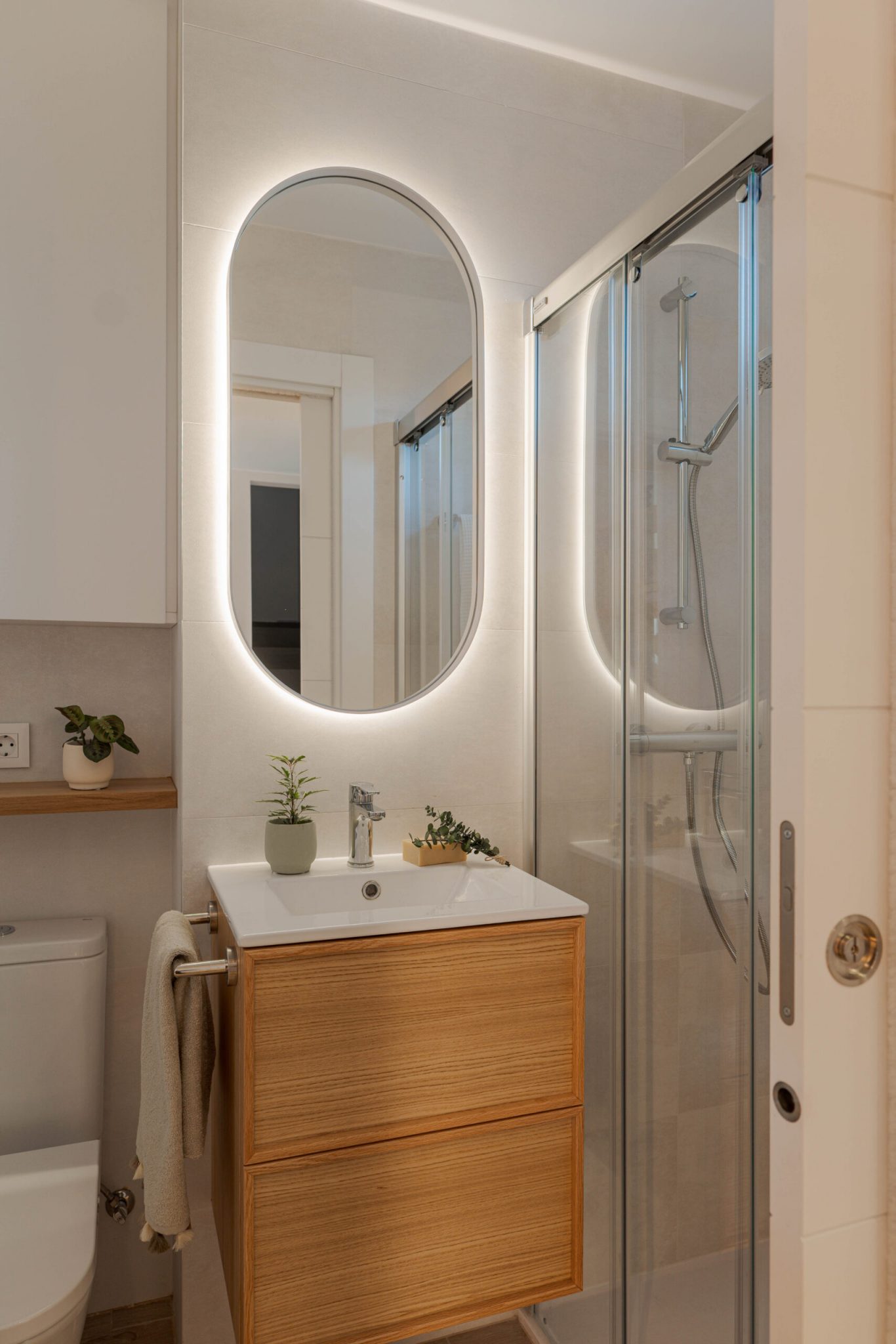 petite salle d'eau moderne