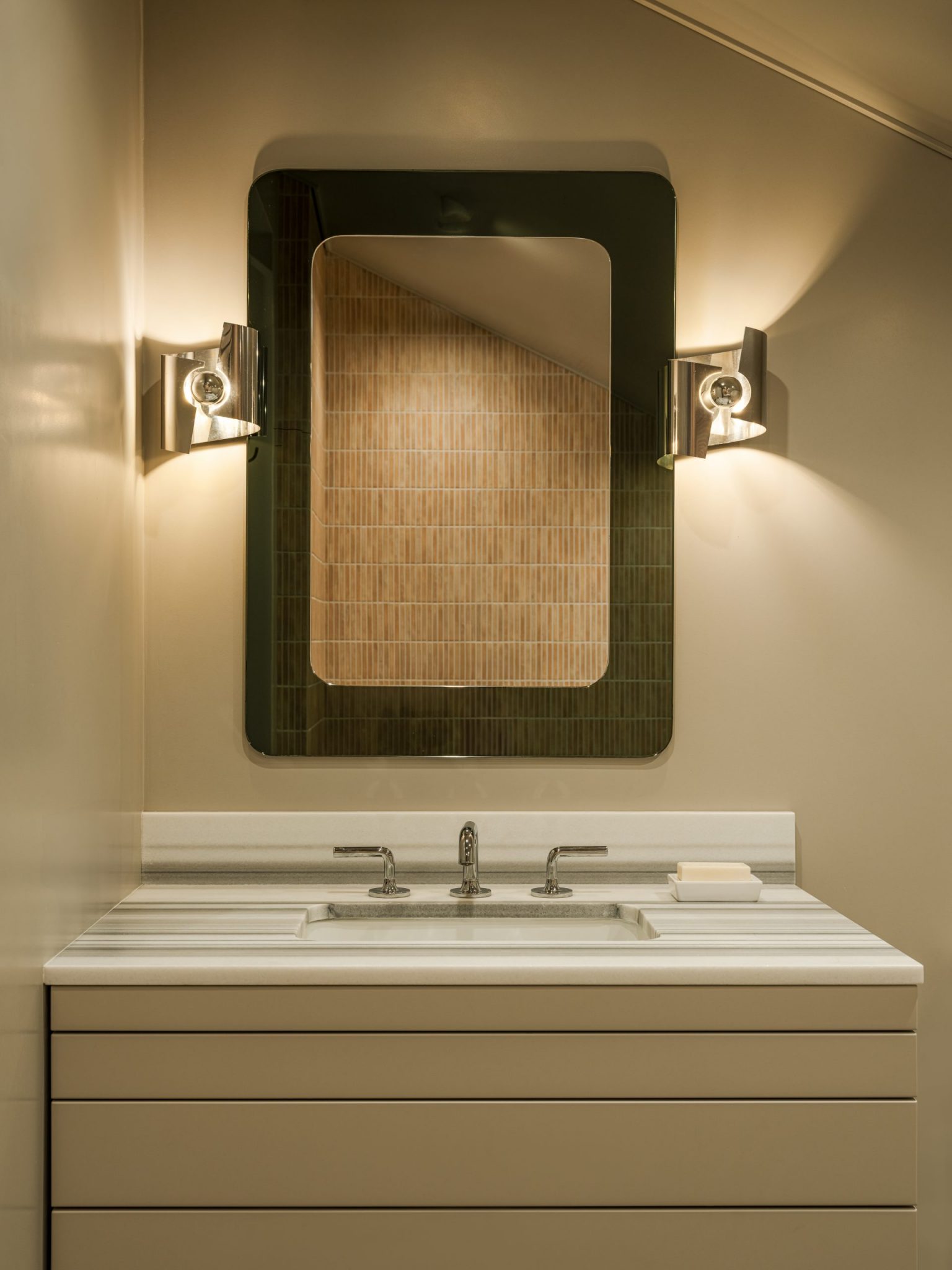 salle de bain style vintage sixties