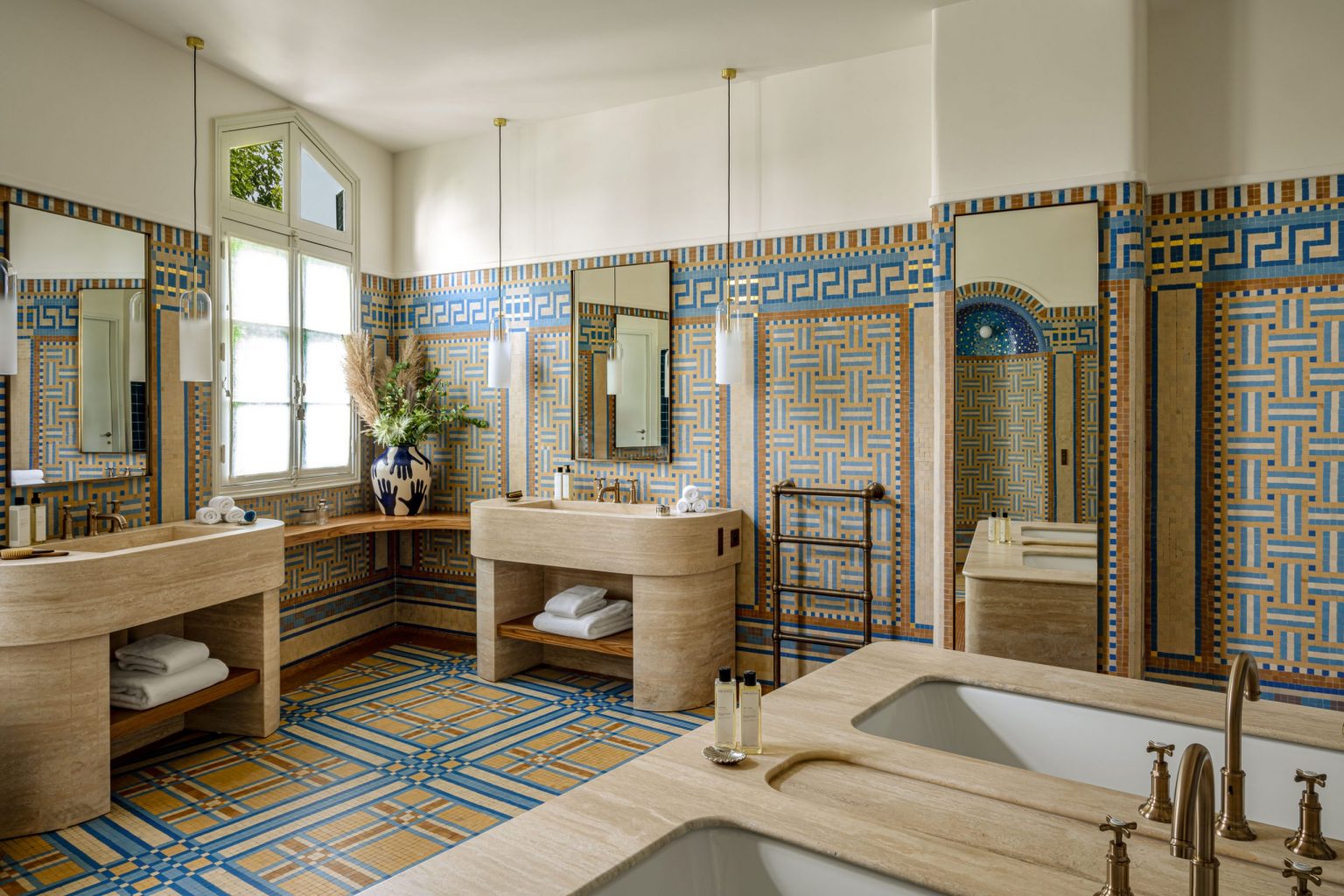 salle de bain maison Art Déco à louer Paris Iconic House
